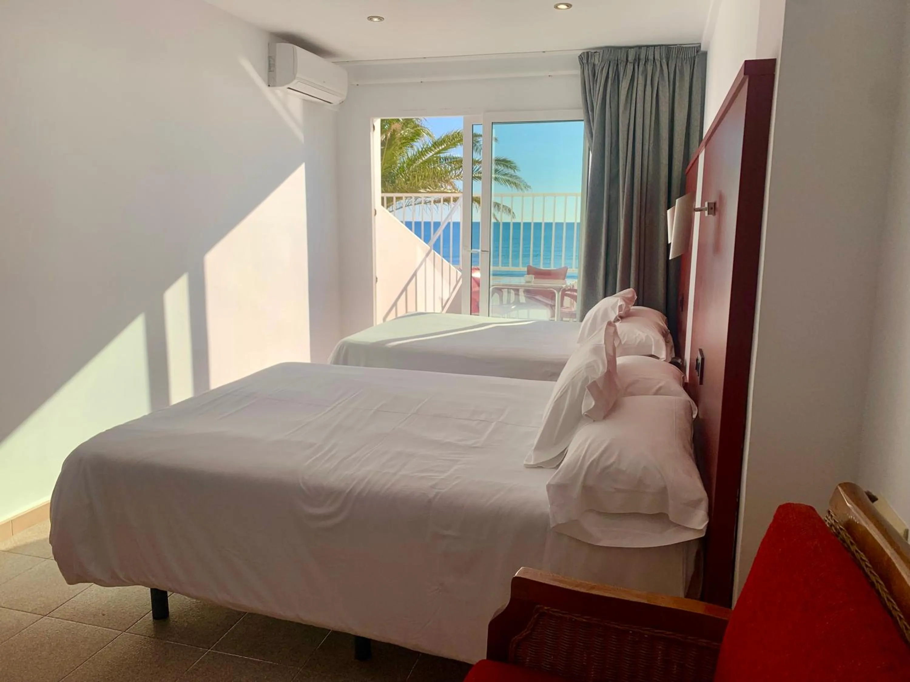 Shower, Bed in Hospedium Hotel Continental