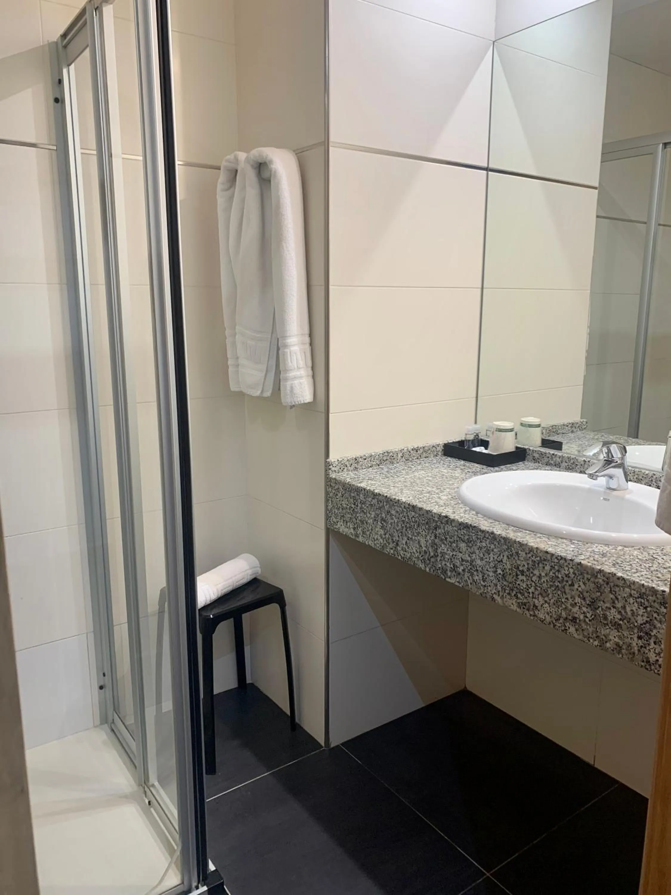 Shower in Hospedium Hotel Continental