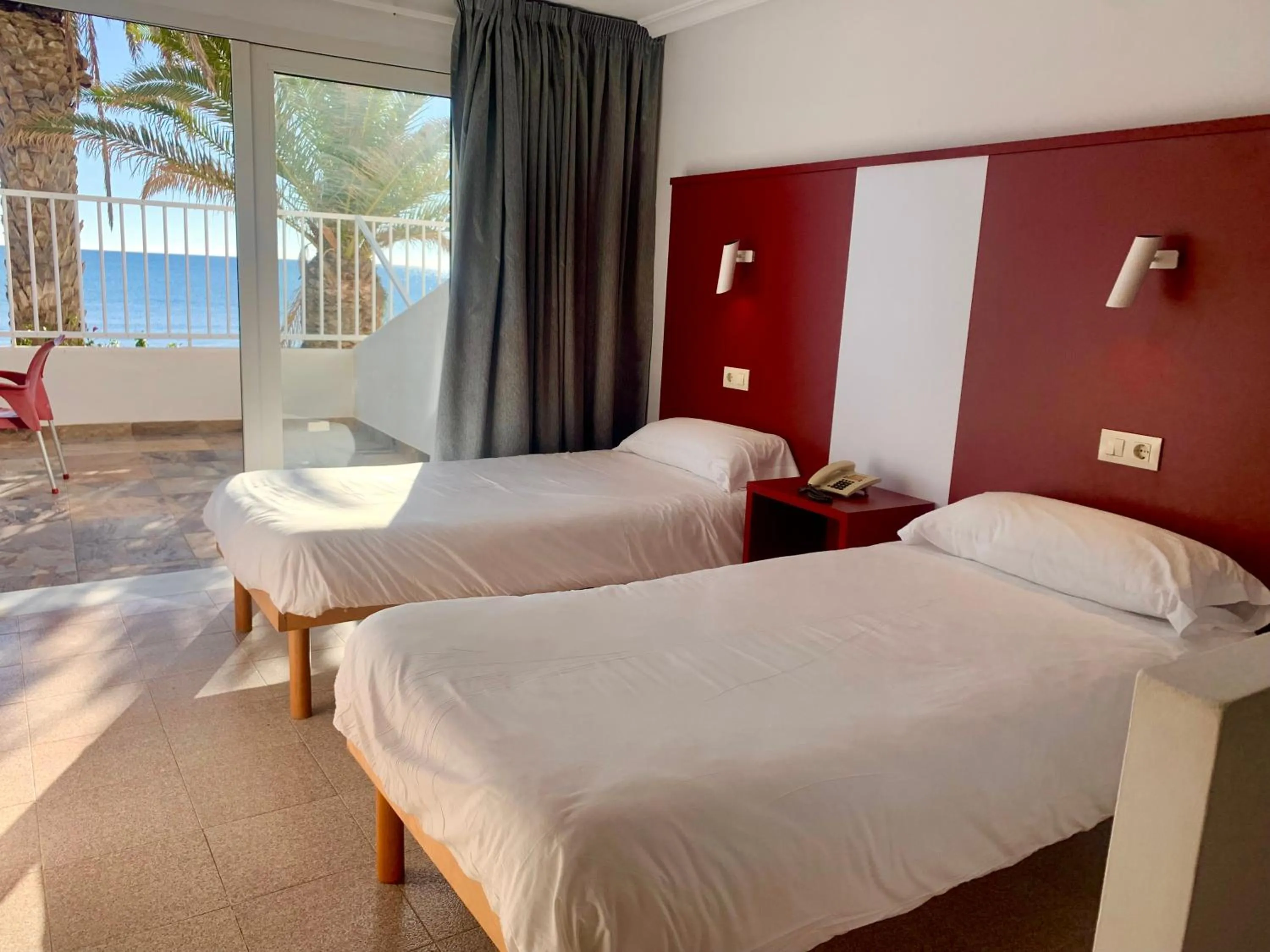 Shower, Bed in Hospedium Hotel Continental