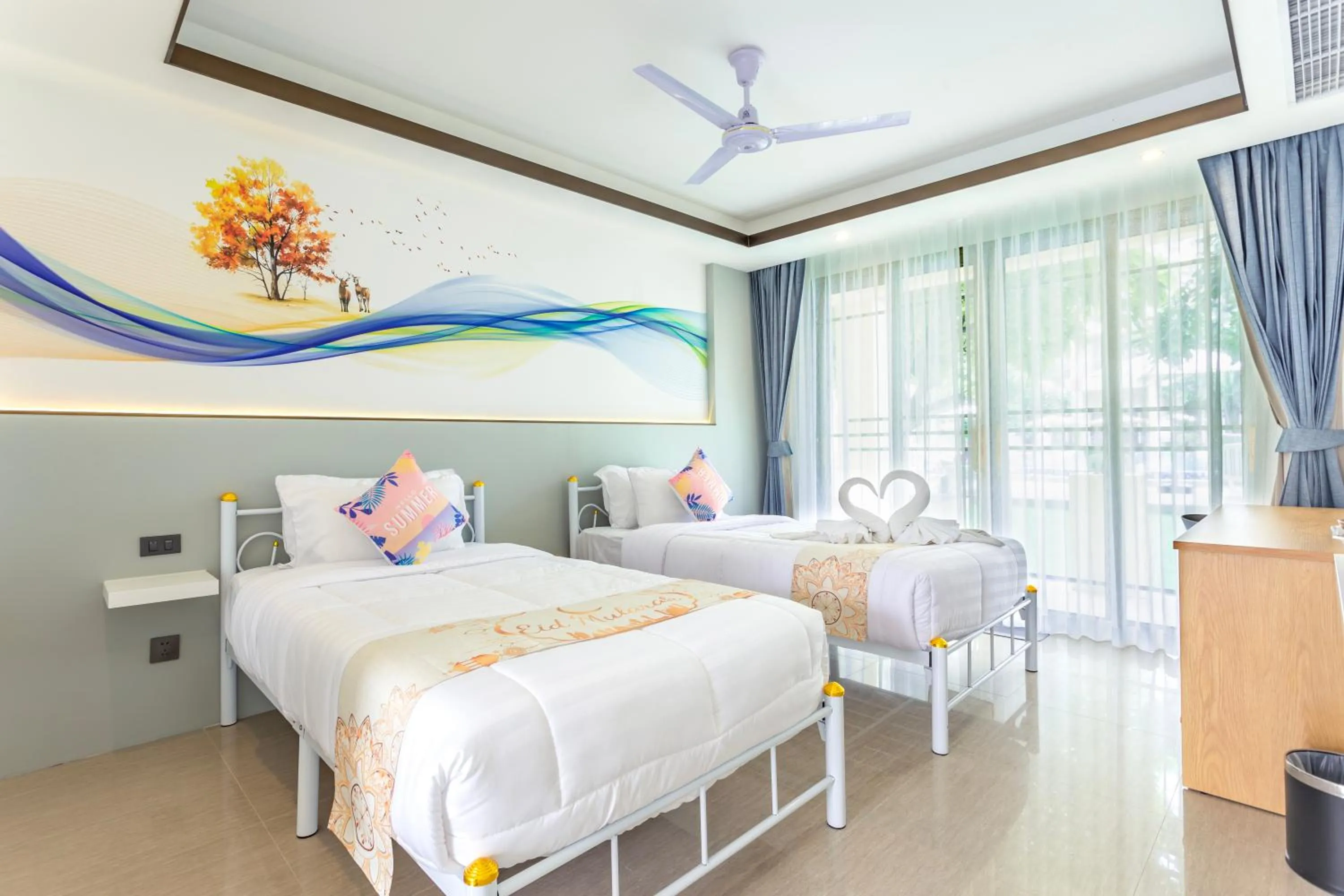 Bed in Mermaid Beach Resort