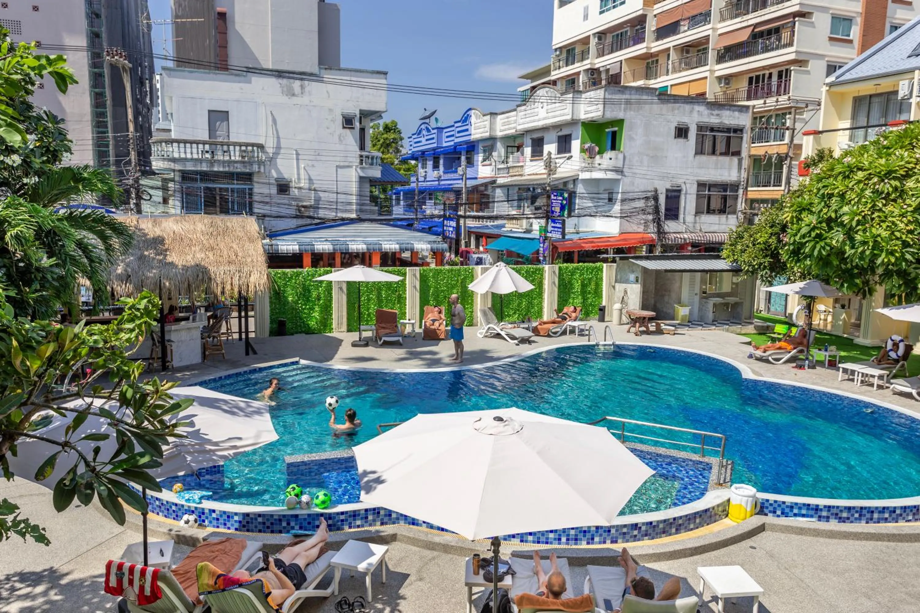 Property building in Mermaid Beach Resort