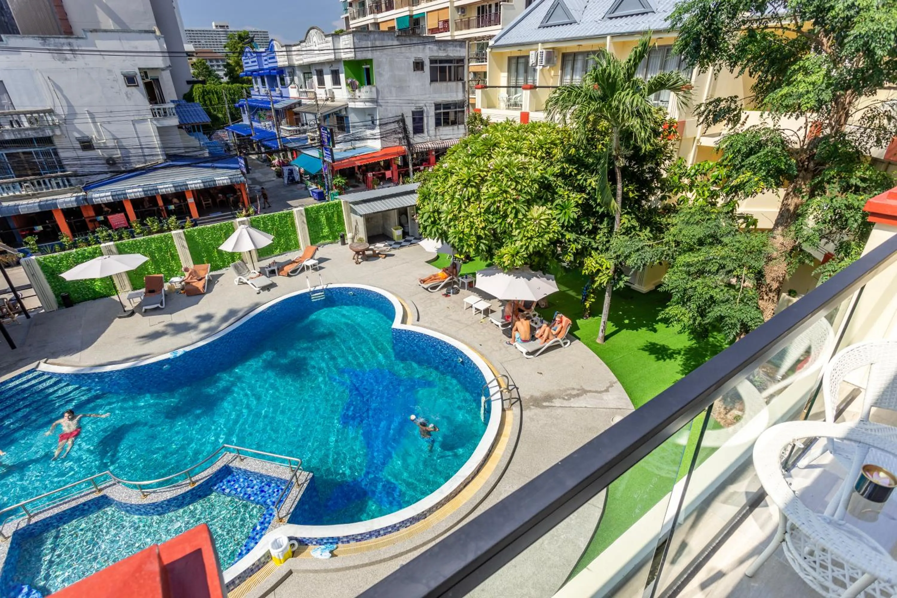 Day in Mermaid Beach Resort