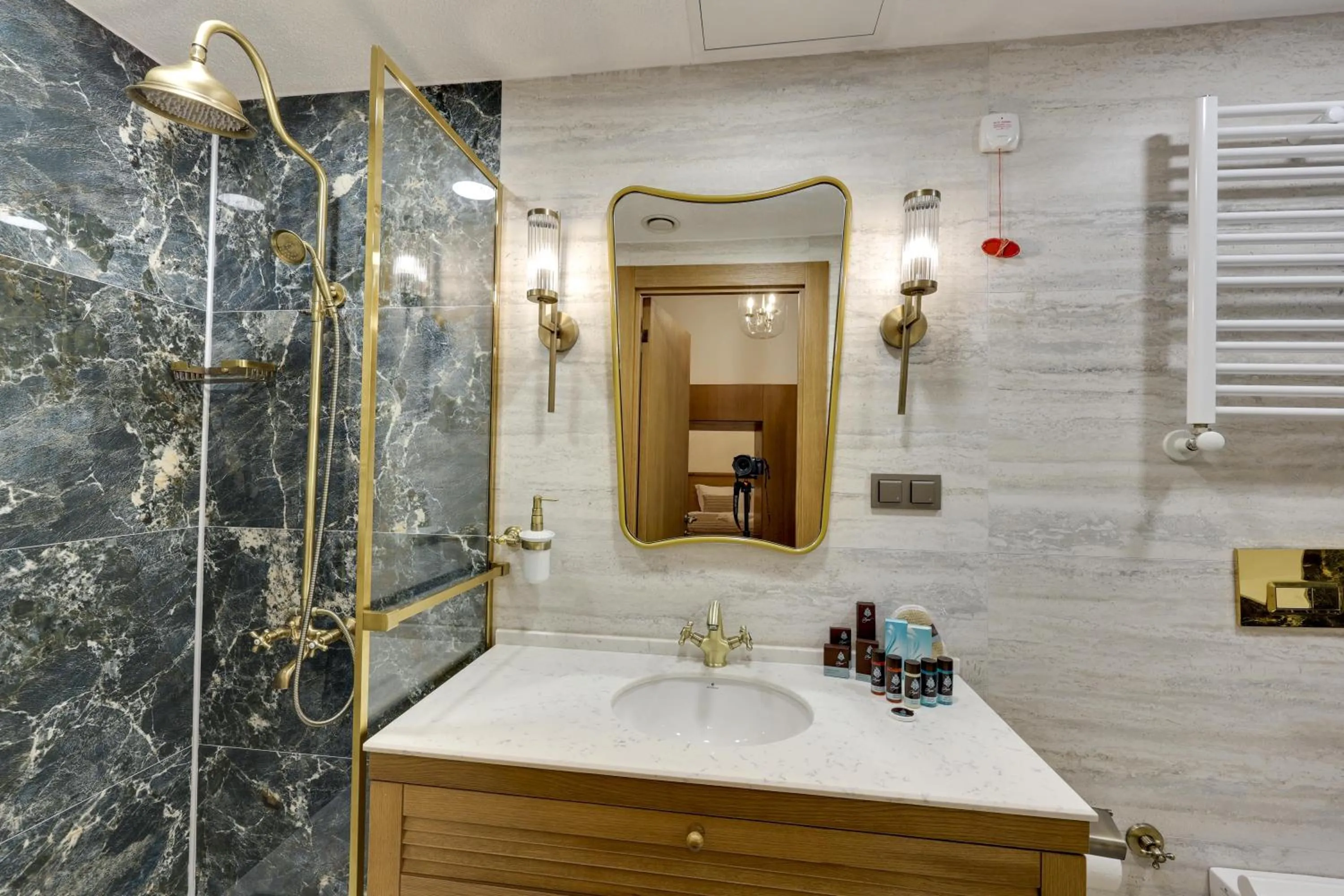 Shower in Silk Road Museum Hotel