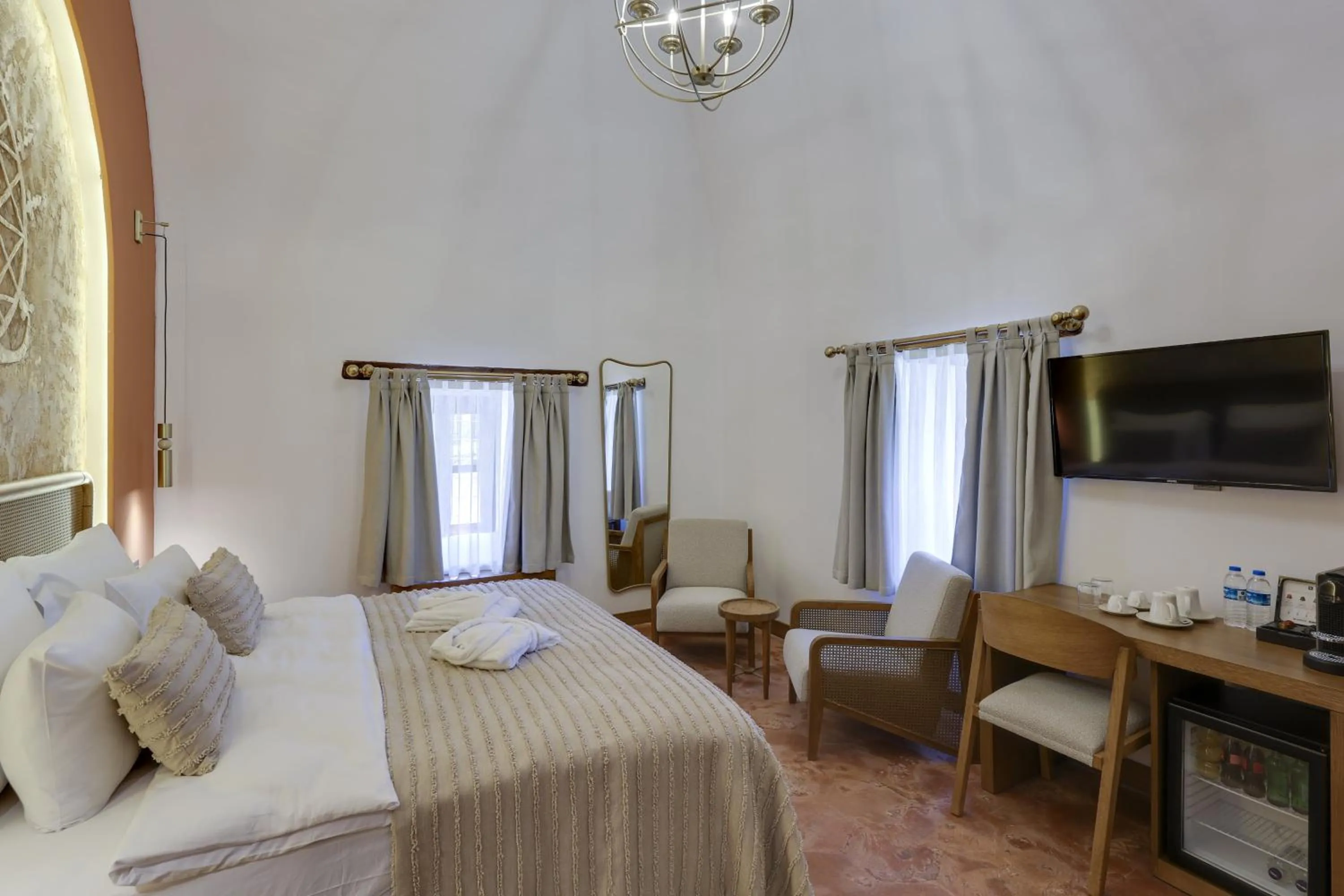 Bed in Silk Road Museum Hotel