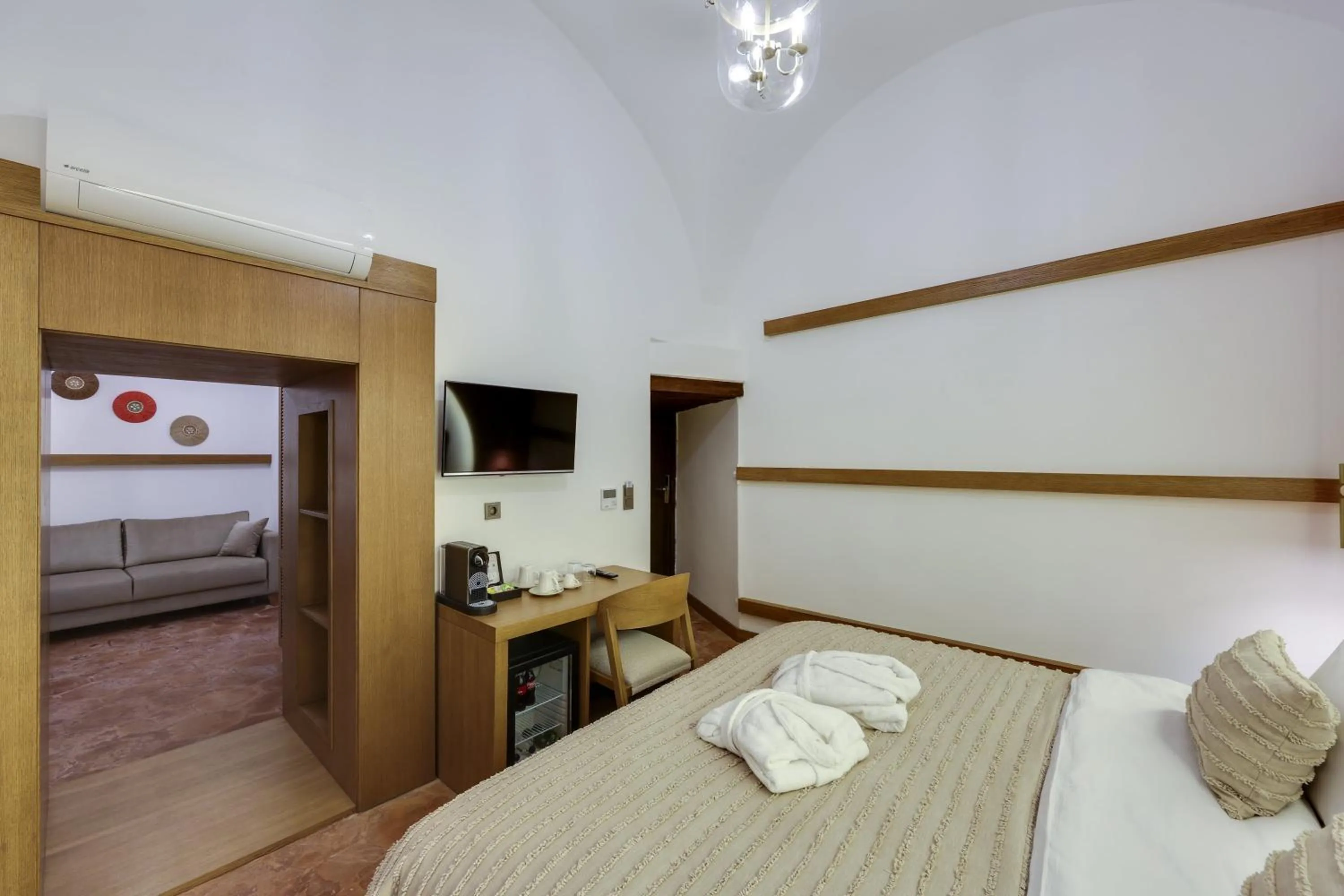 Bed in Silk Road Museum Hotel