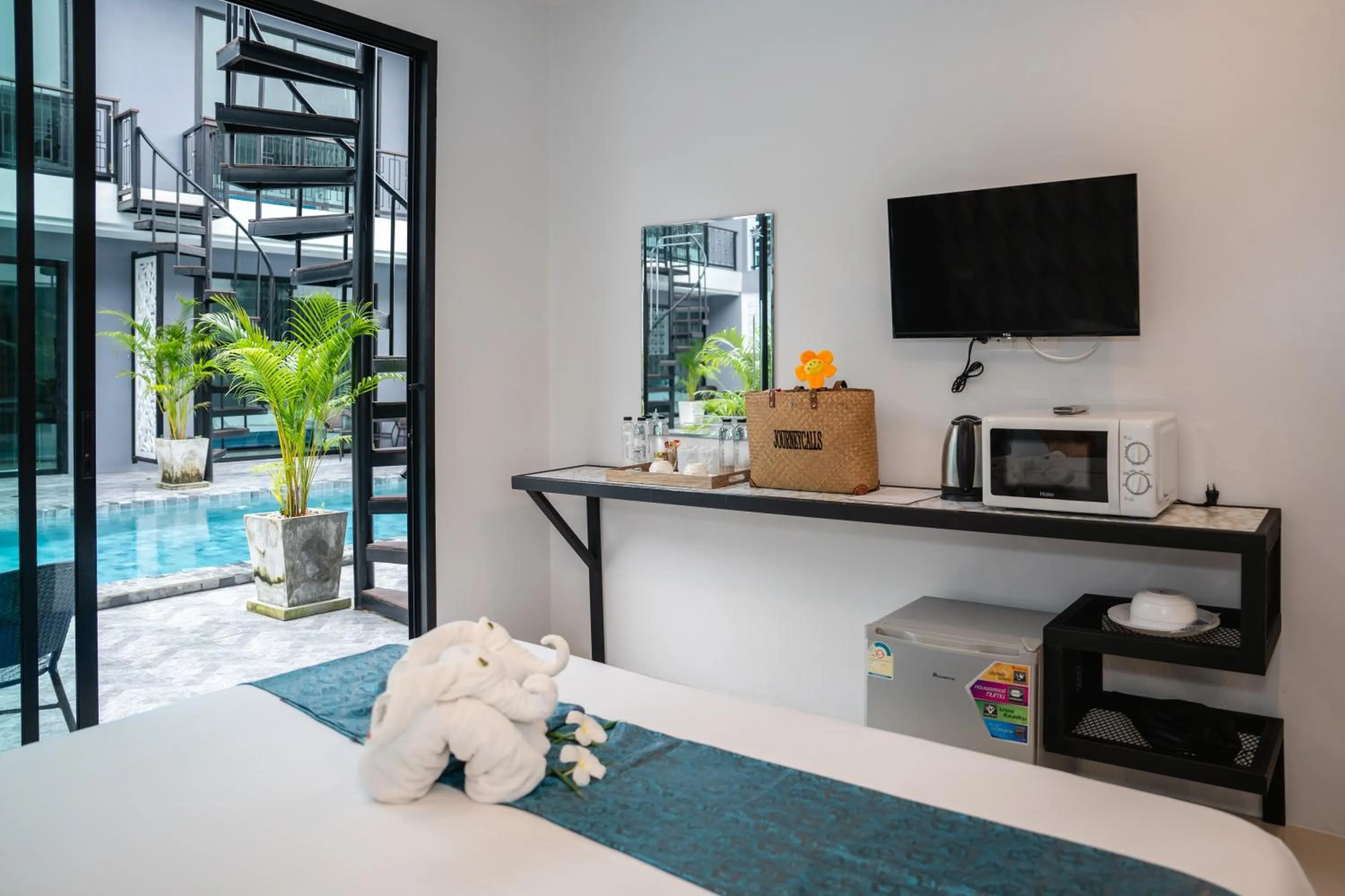 View (from property/room), Bed in Chanakarn Pool Access Rawai