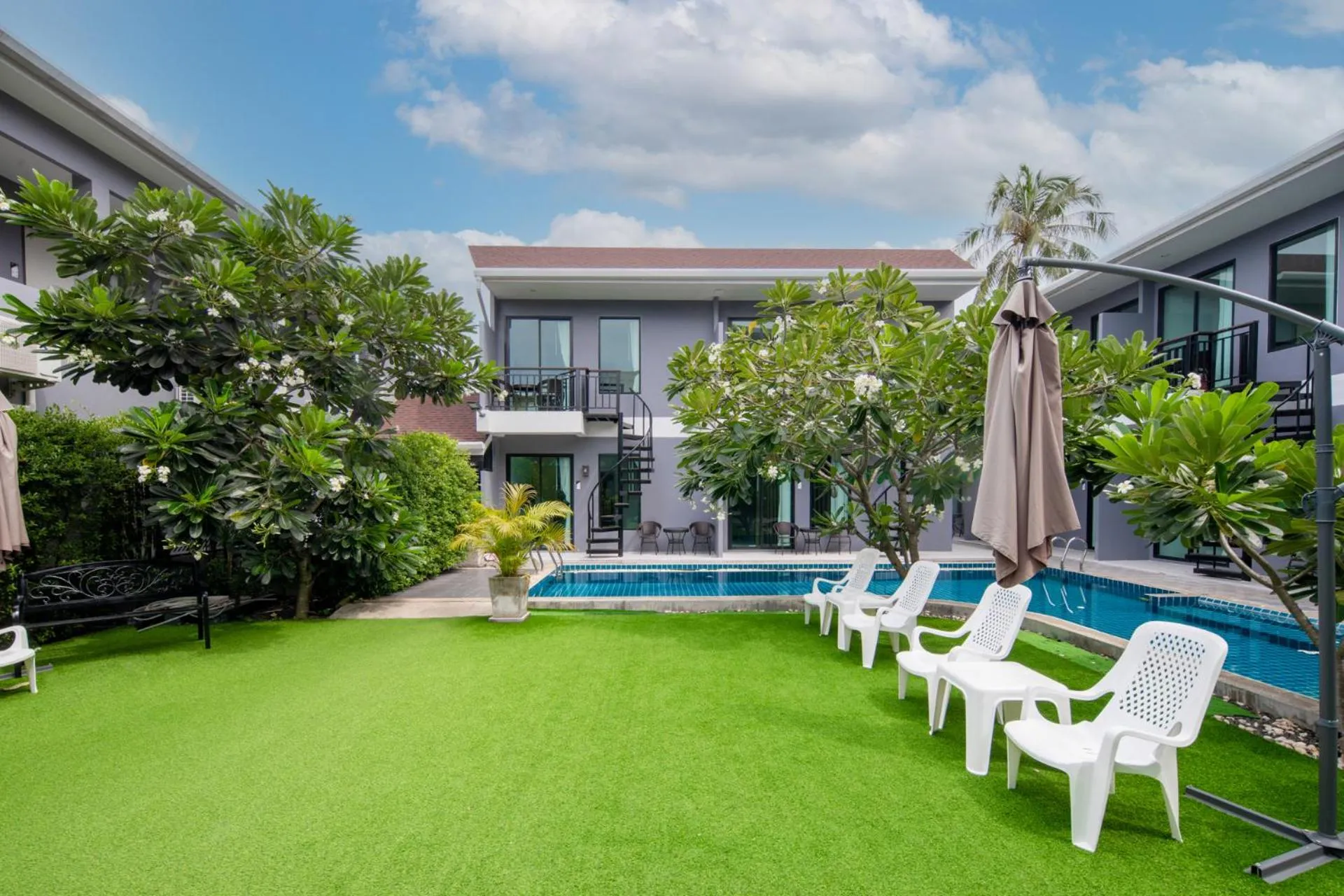 Garden in Chanakarn Pool Access Rawai