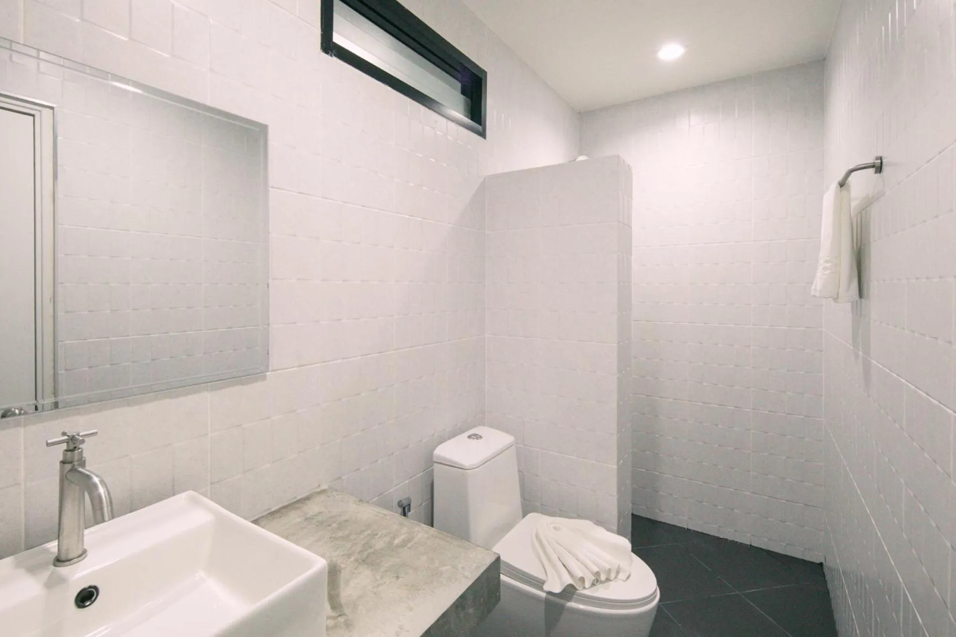 Shower in Chanakarn Pool Access Rawai