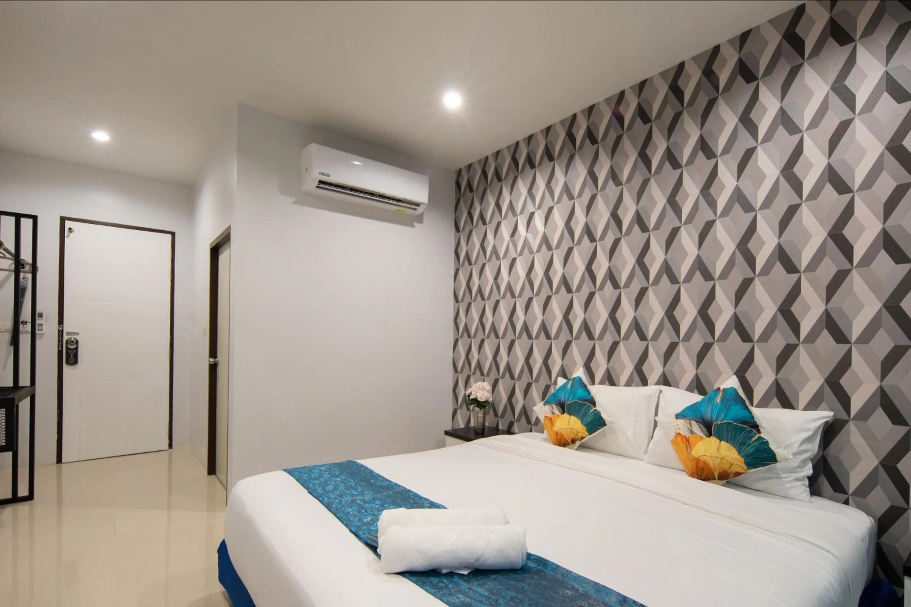 Bed in Chanakarn Pool Access Rawai