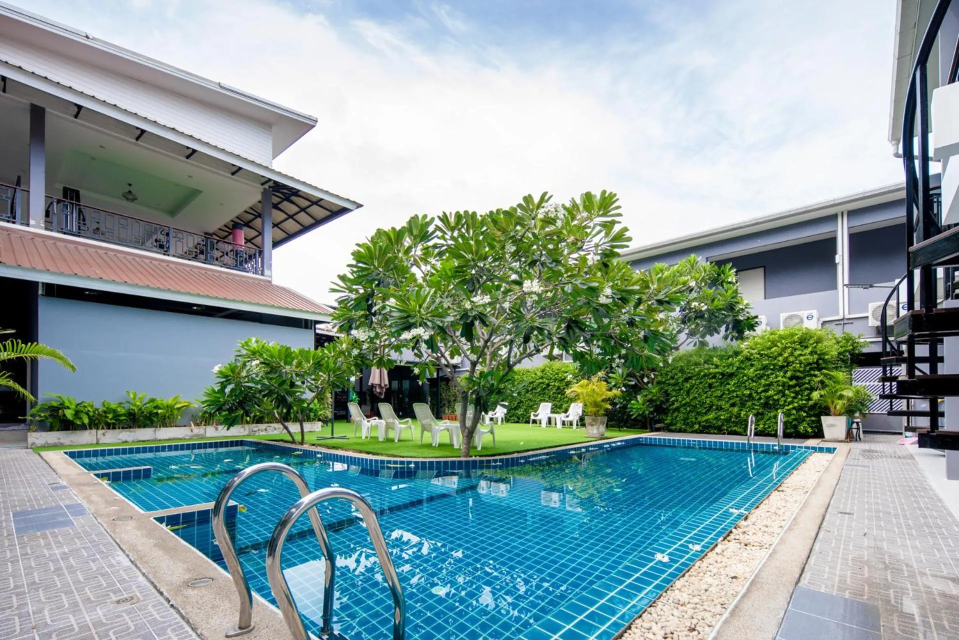 Property building in Chanakarn Pool Access Rawai