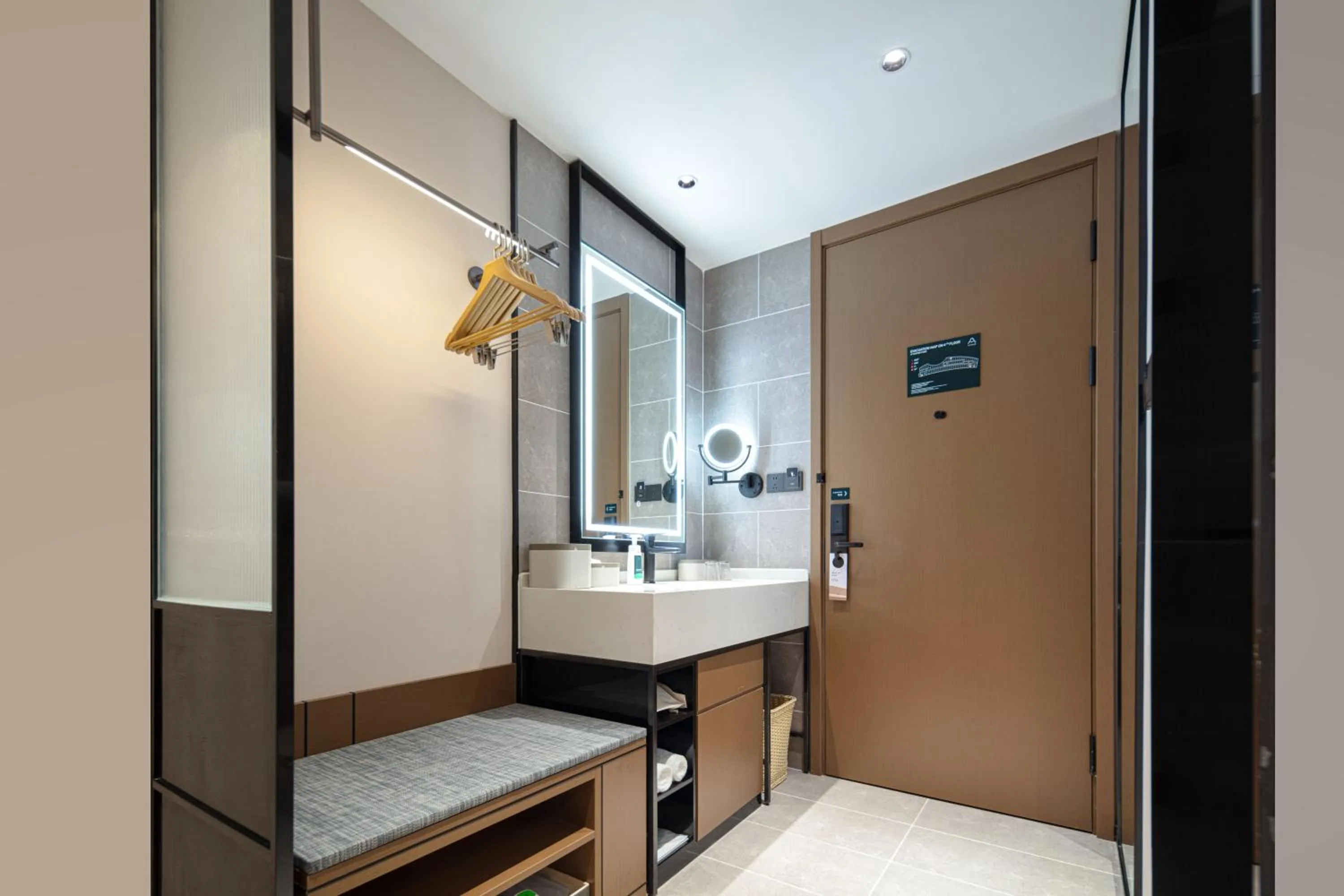 Atour Hotel Shanghai South Station Shilong Road