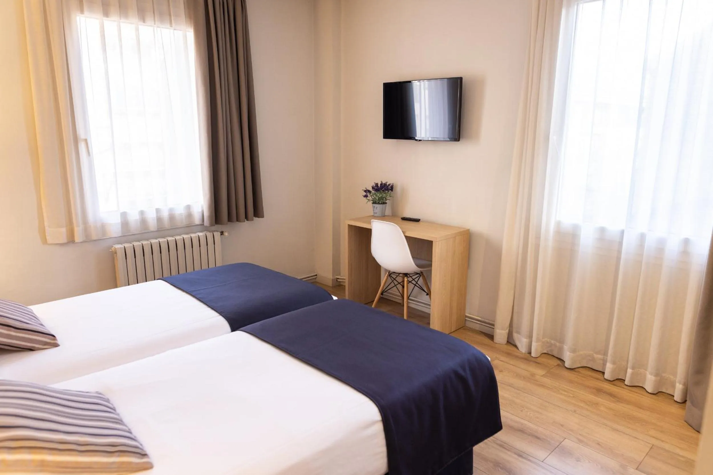 Bed in Hotel Terminus