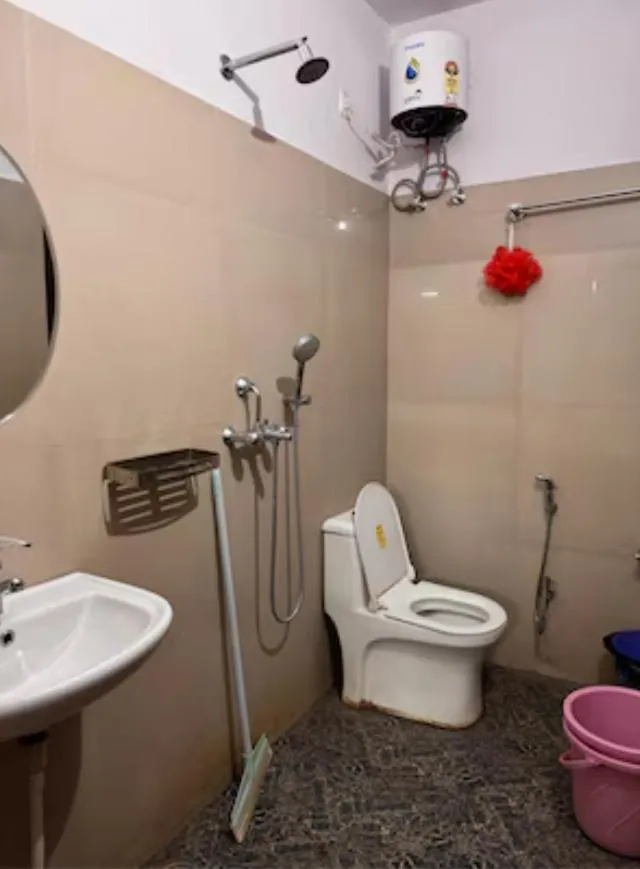 Shower in Jaipur View