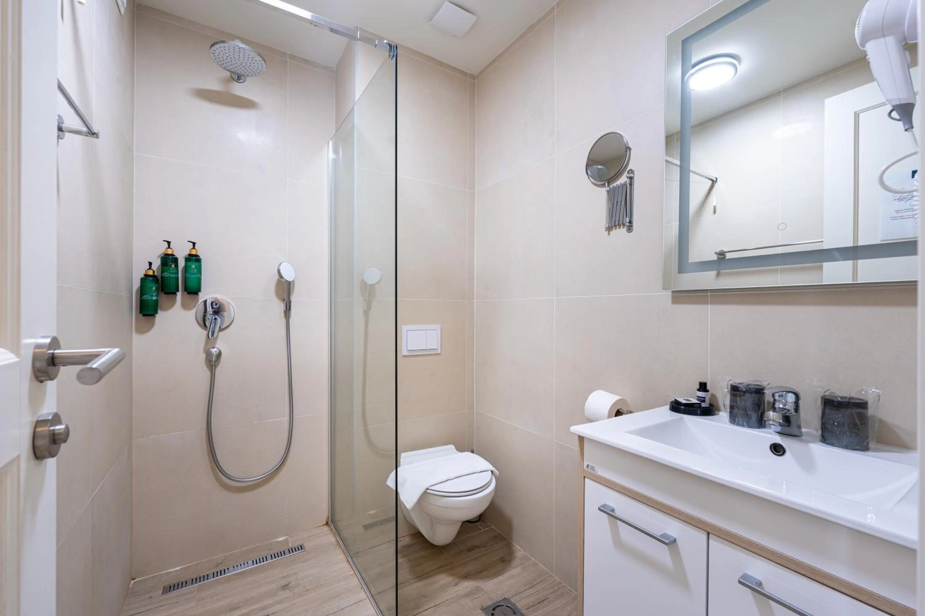 Bathroom in Invictus Hotel