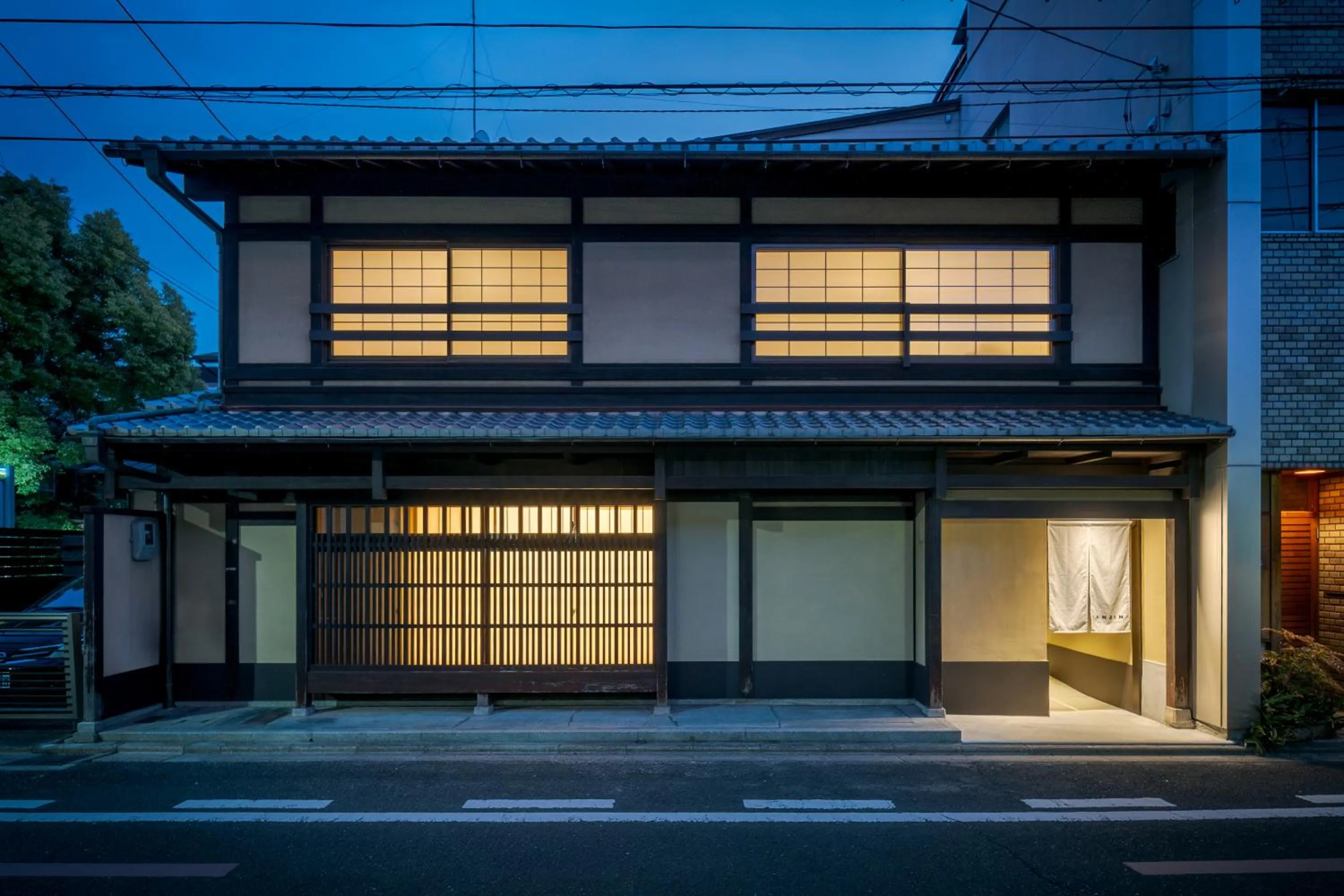 Property building in ANJIN Gosho Ebisugawa
