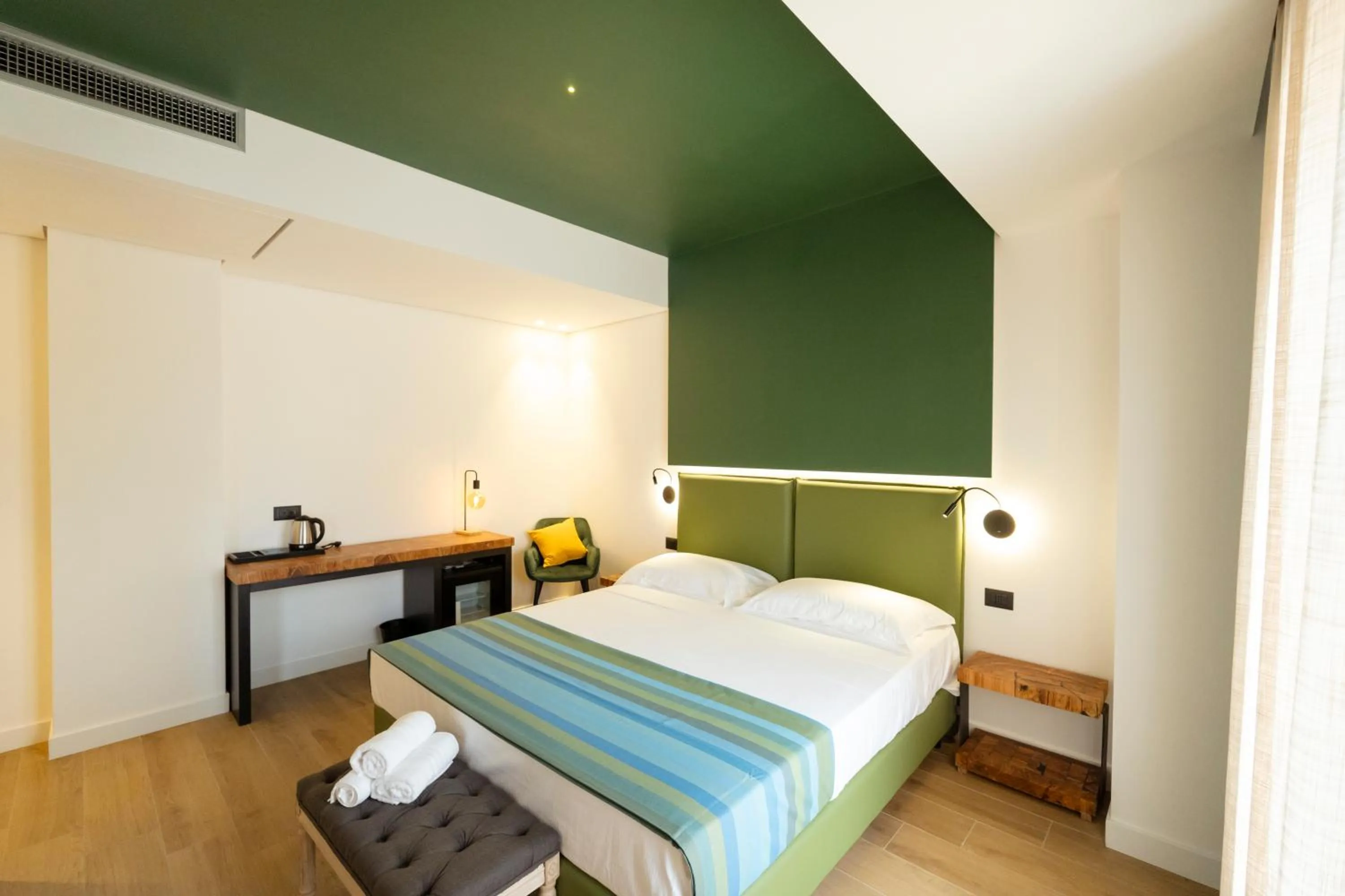 Bed in Hotel Ristorante Le Rose