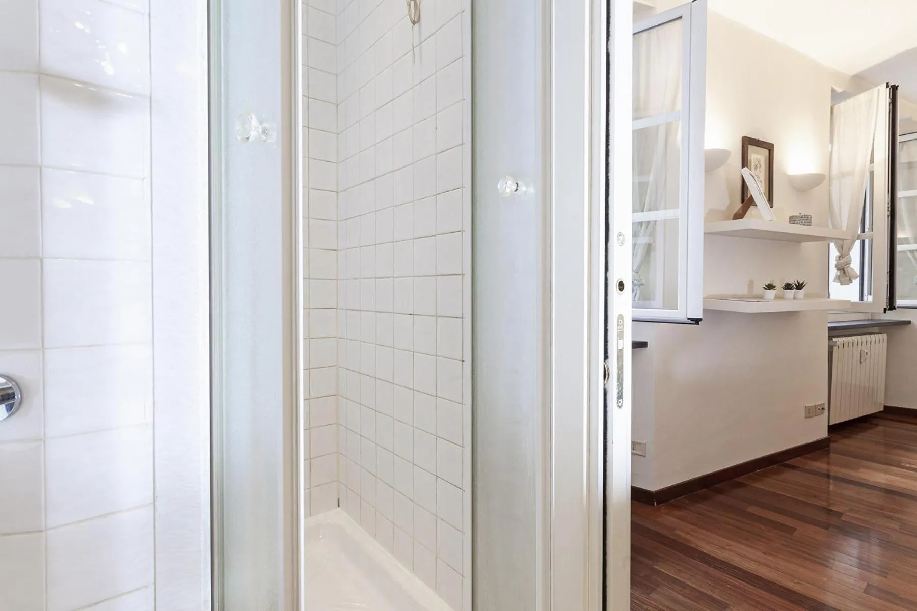Bathroom in Elegant Studio in the City Center by Wonderful Italy