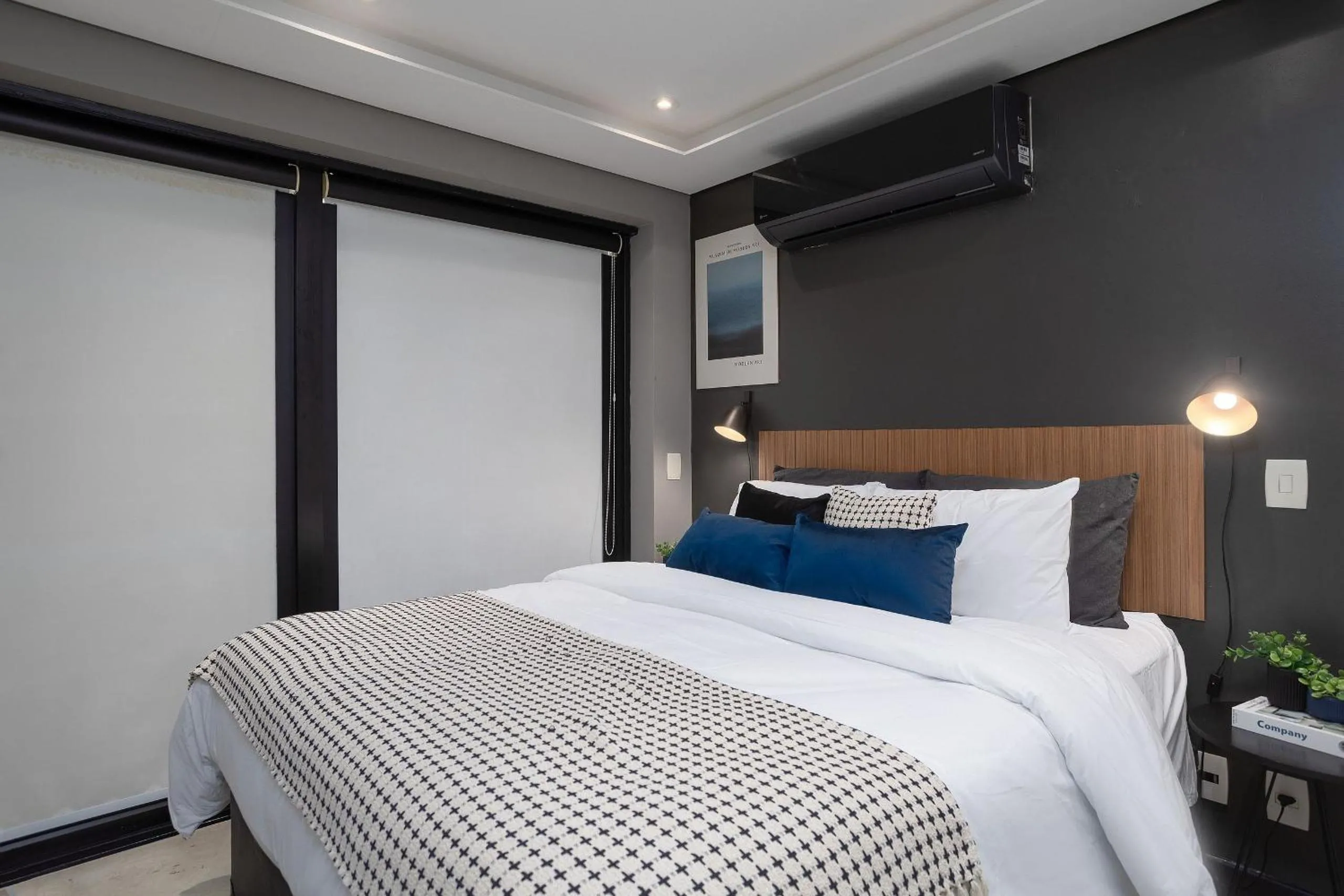 Bedroom, Bed in Urbano Duplex