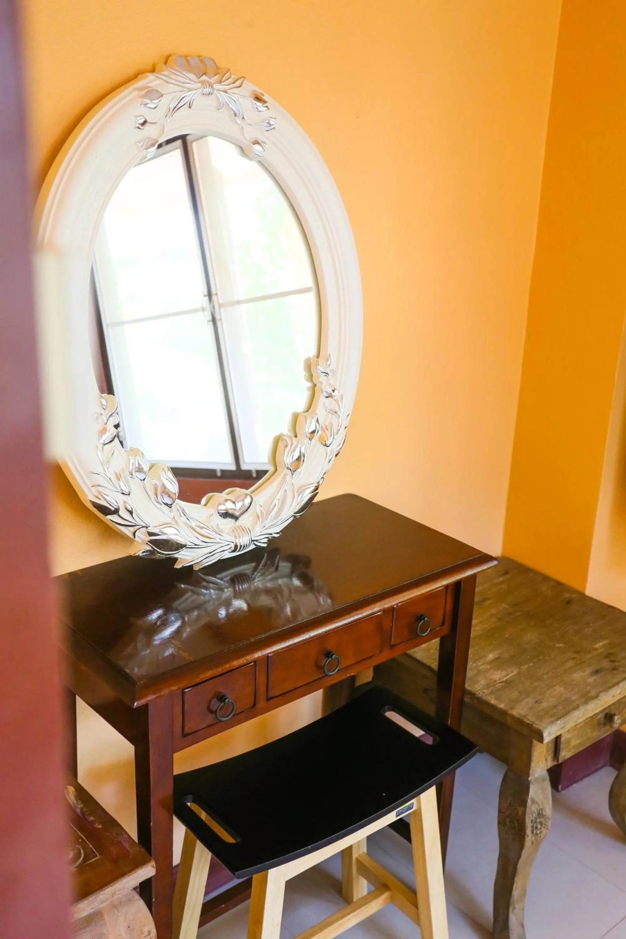 Phalaburi resort by dreamhouse