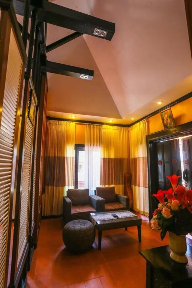 Phalaburi resort by dreamhouse