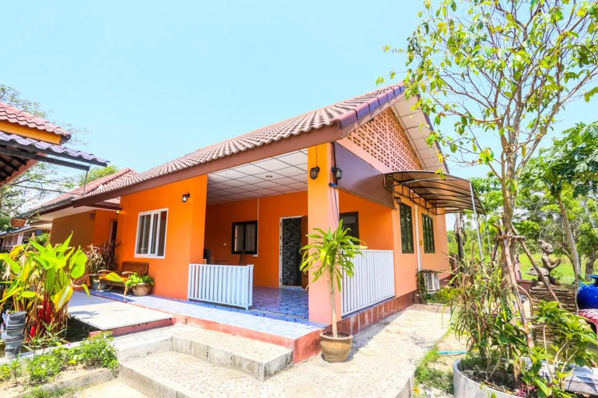 Phalaburi resort by dreamhouse