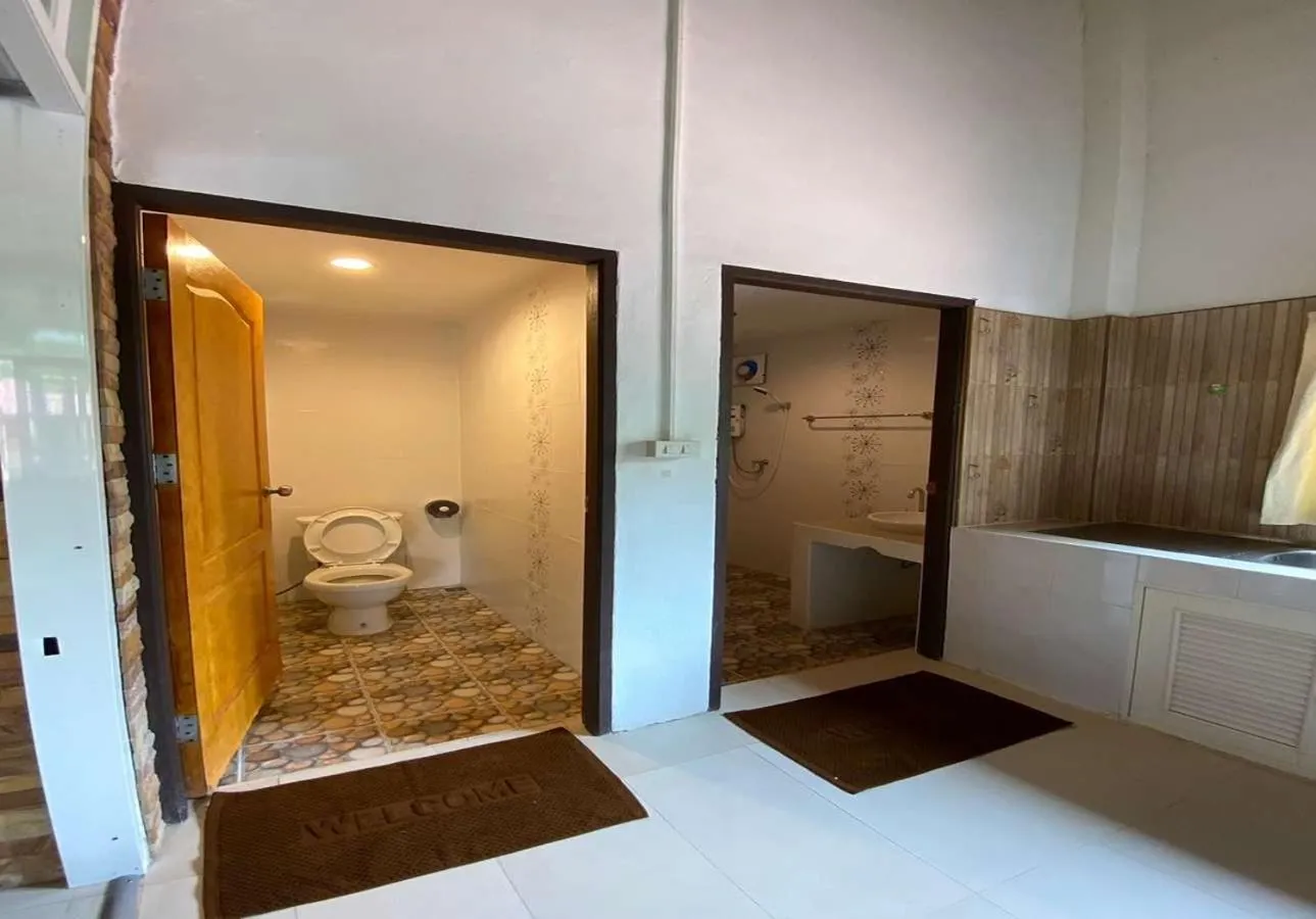 Bathroom in Phalaburi resort by dreamhouse