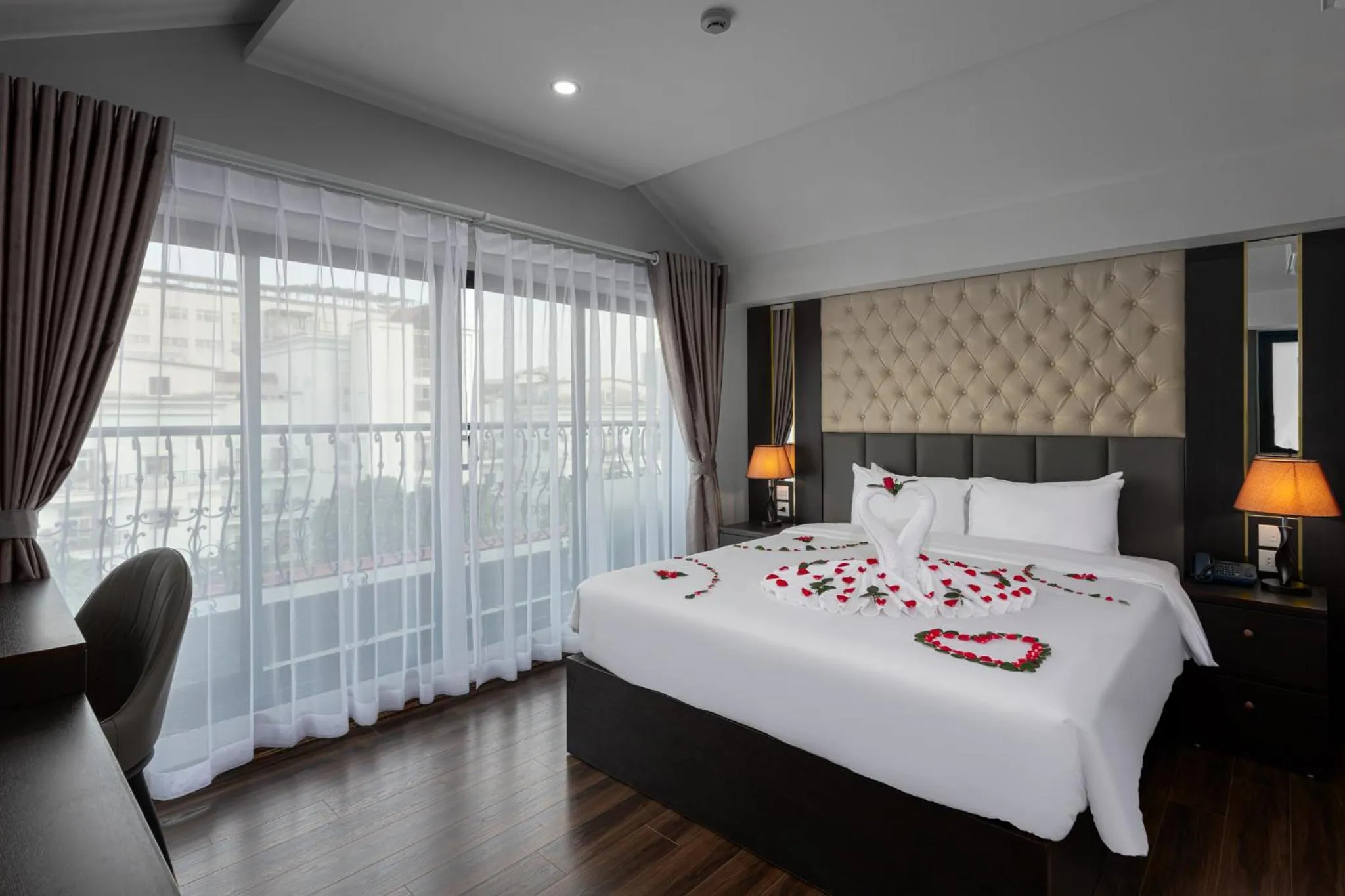 View (from property/room), Bed in Avani Central Hanoi Hotel