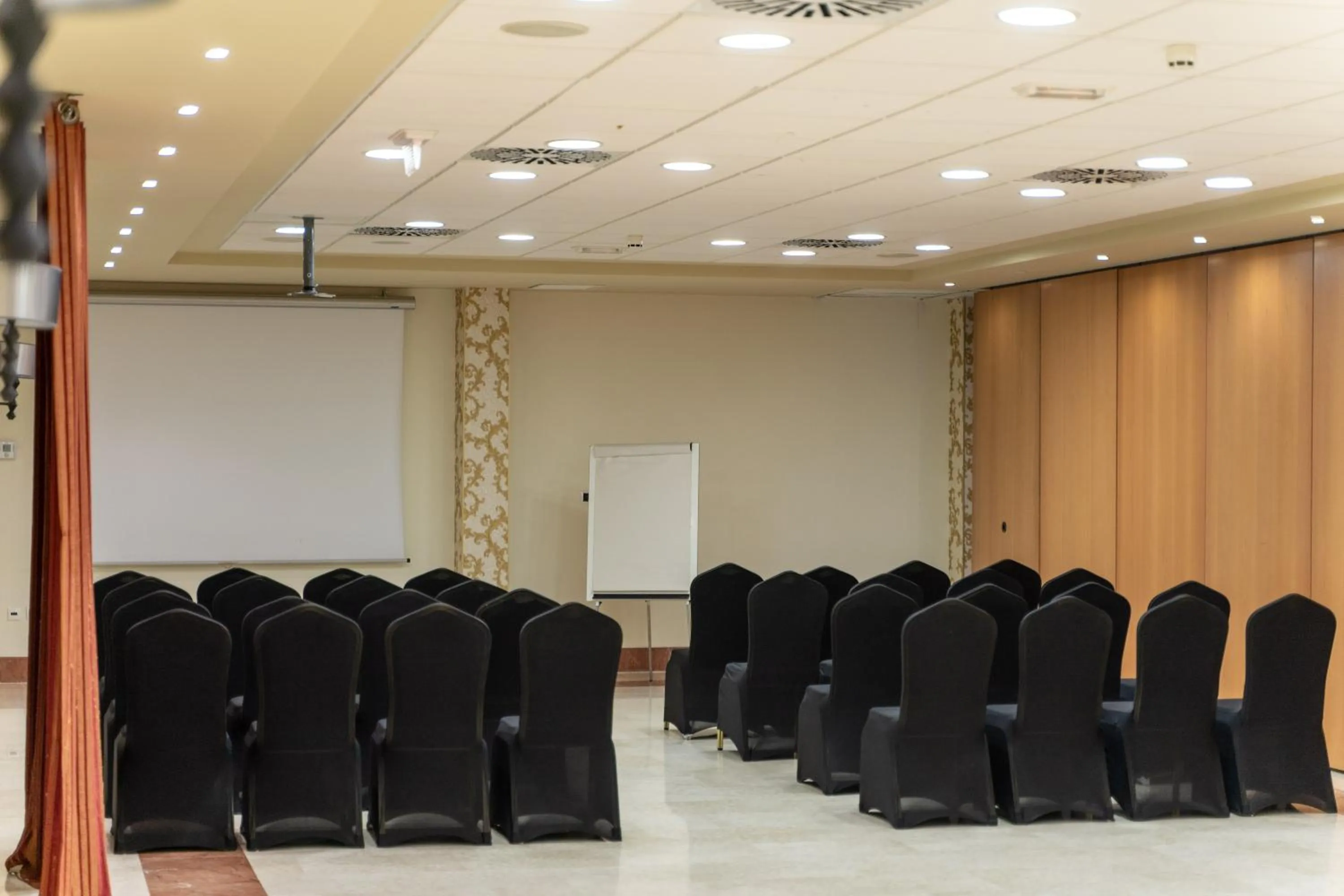 Business facilities in Hotel Sun Palace Albir & Spa