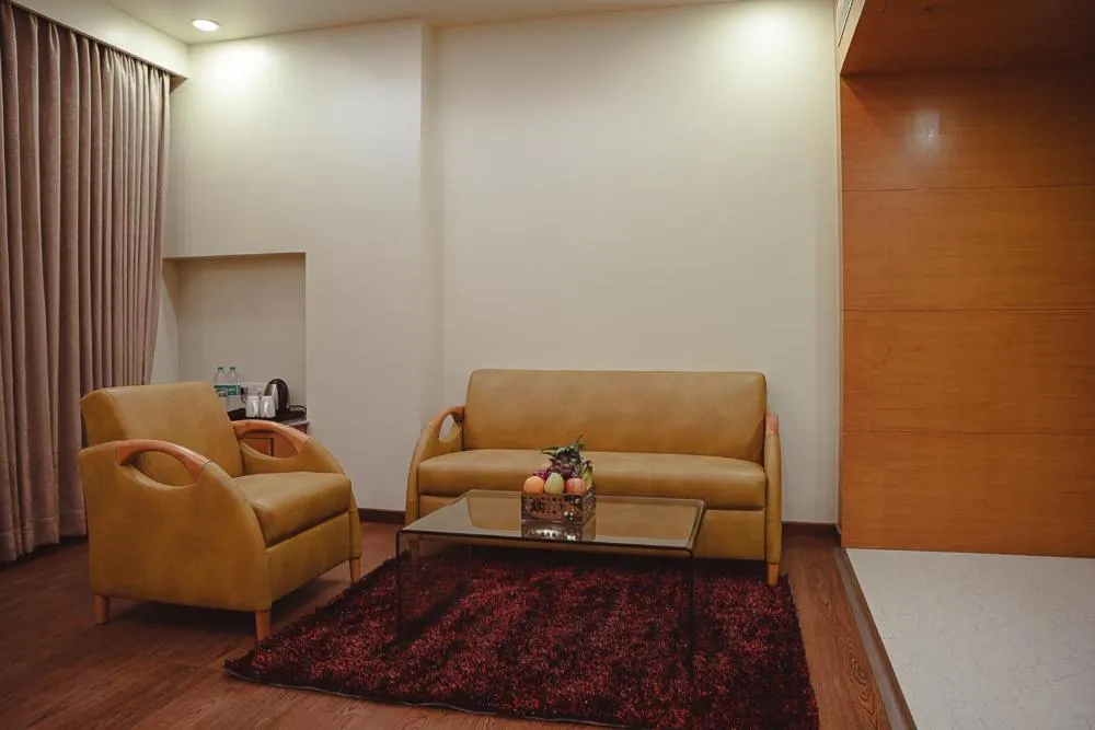 Seating area in Ramee The Srinivas Palace