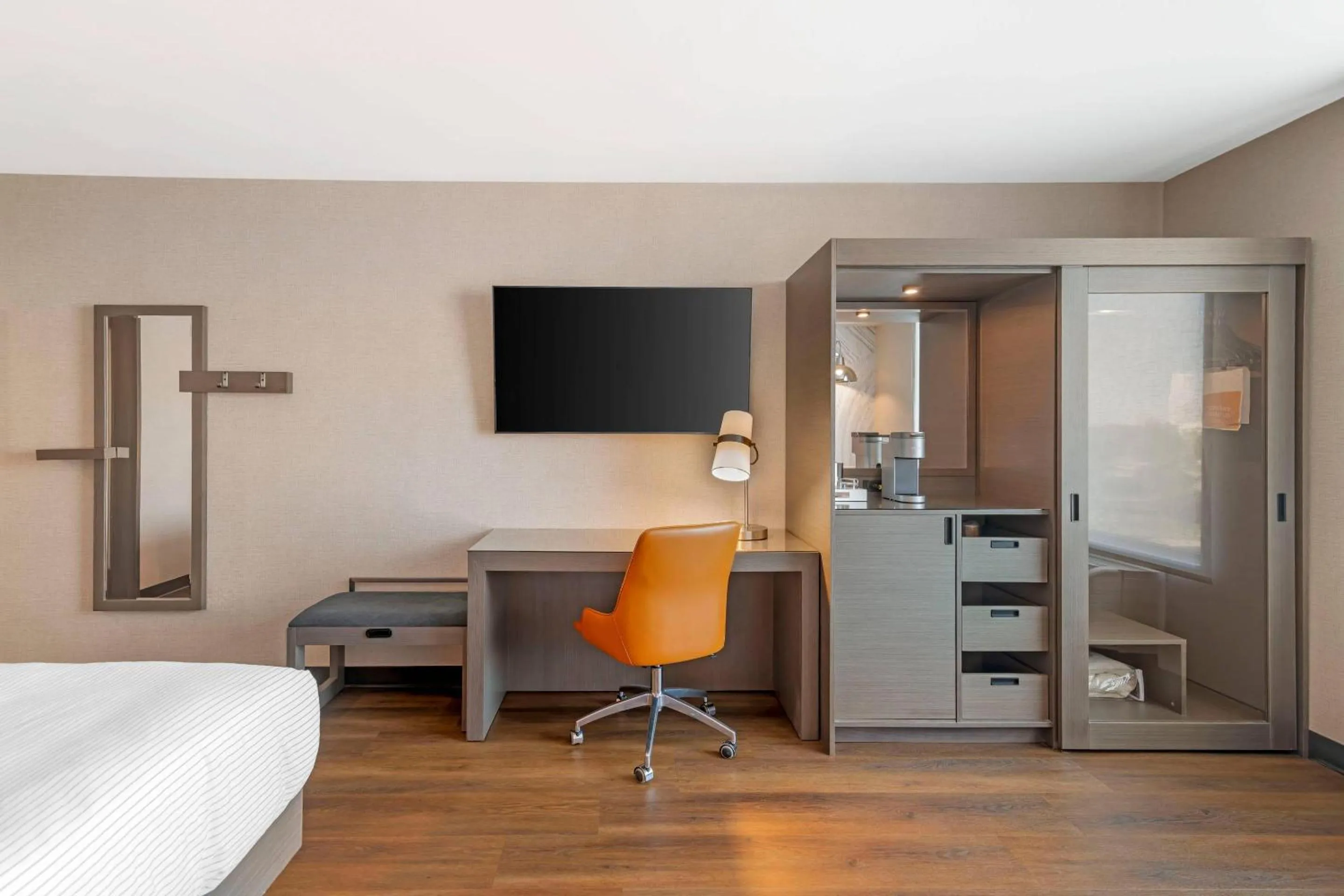 Bedroom, Bed in Cambria Hotel & Suites Plymouth