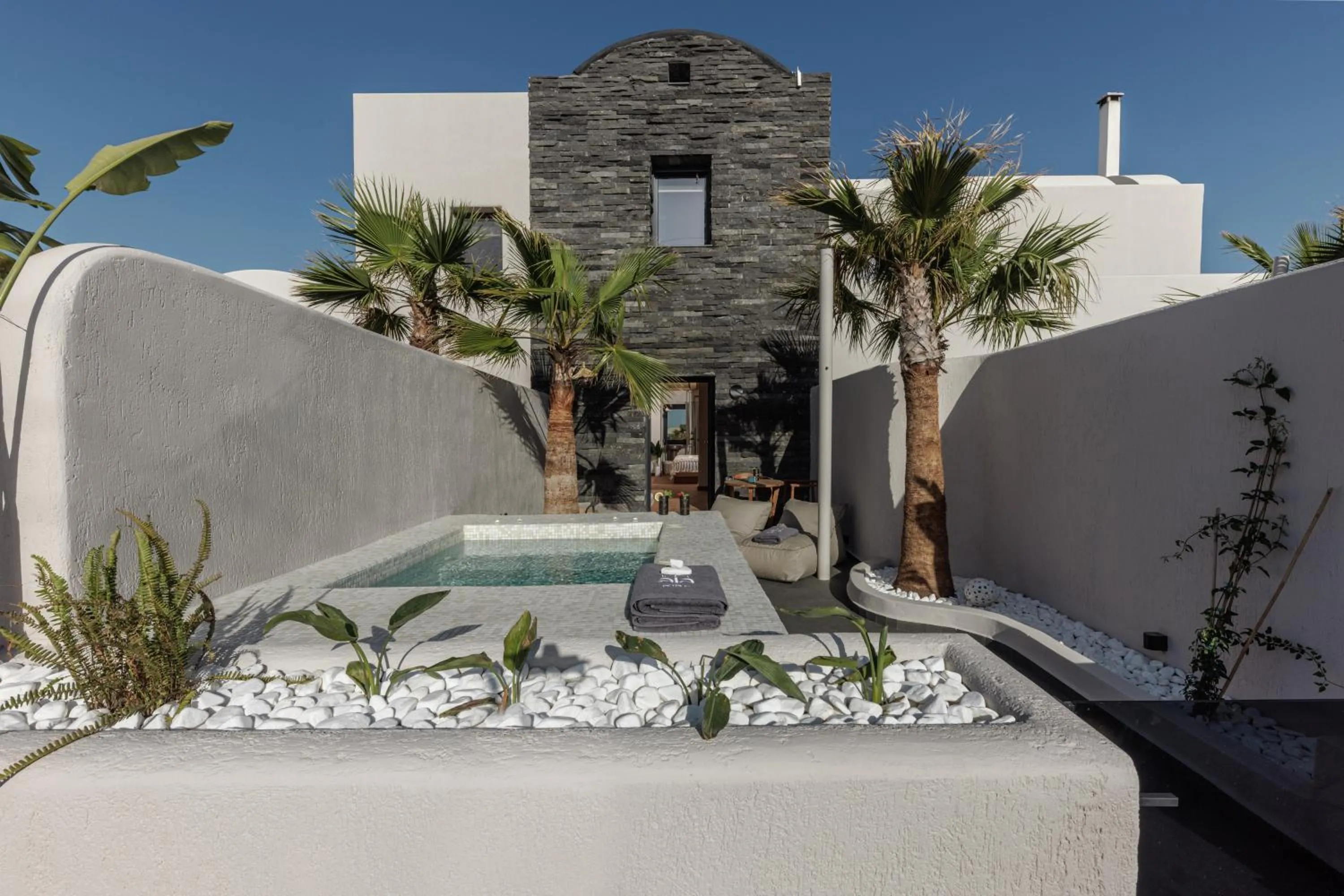 Aja Retreat Luxury Suites