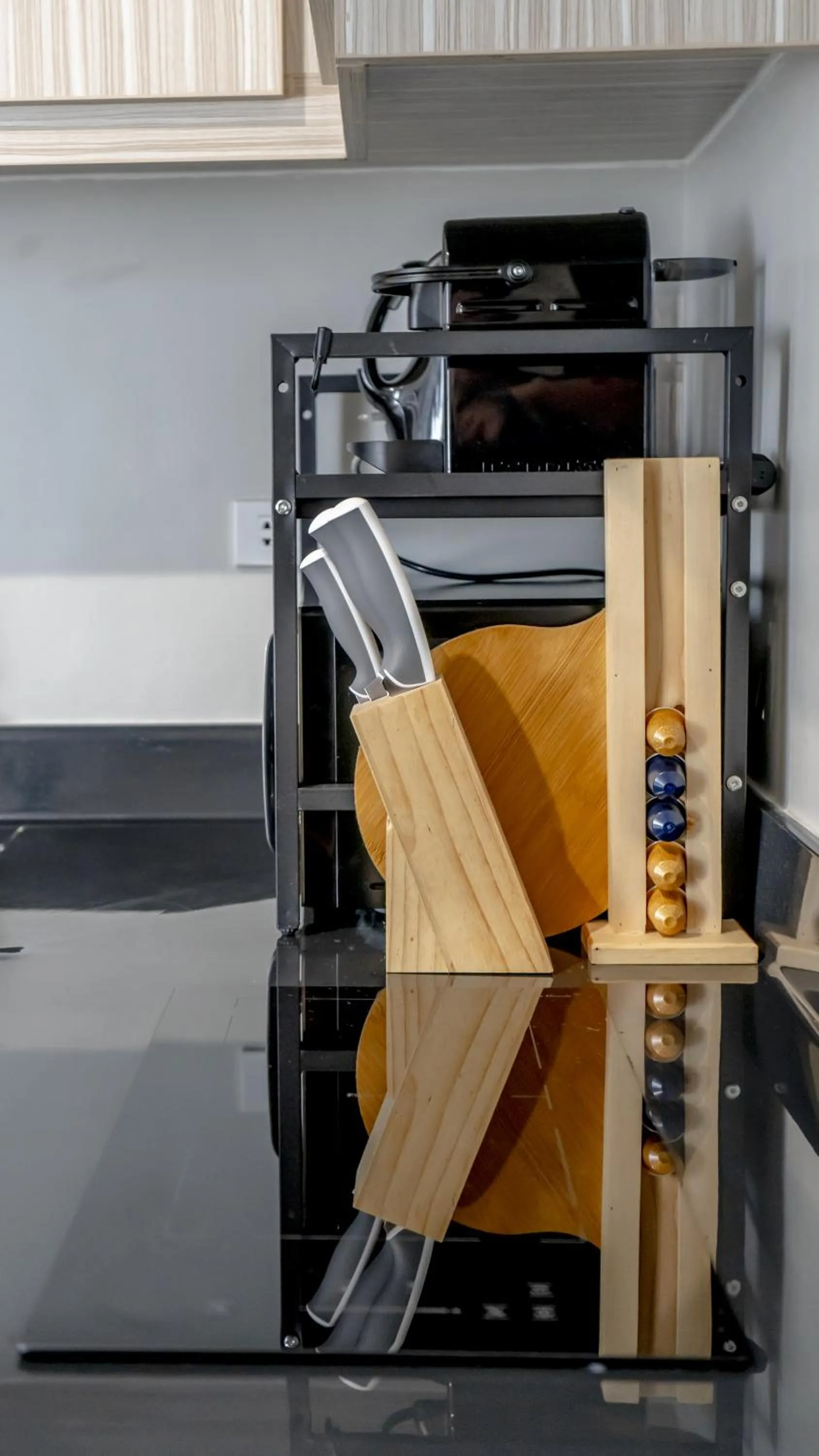 Kitchen or kitchenette in Cozy 1-bed unit near SRP Talisay Cebu