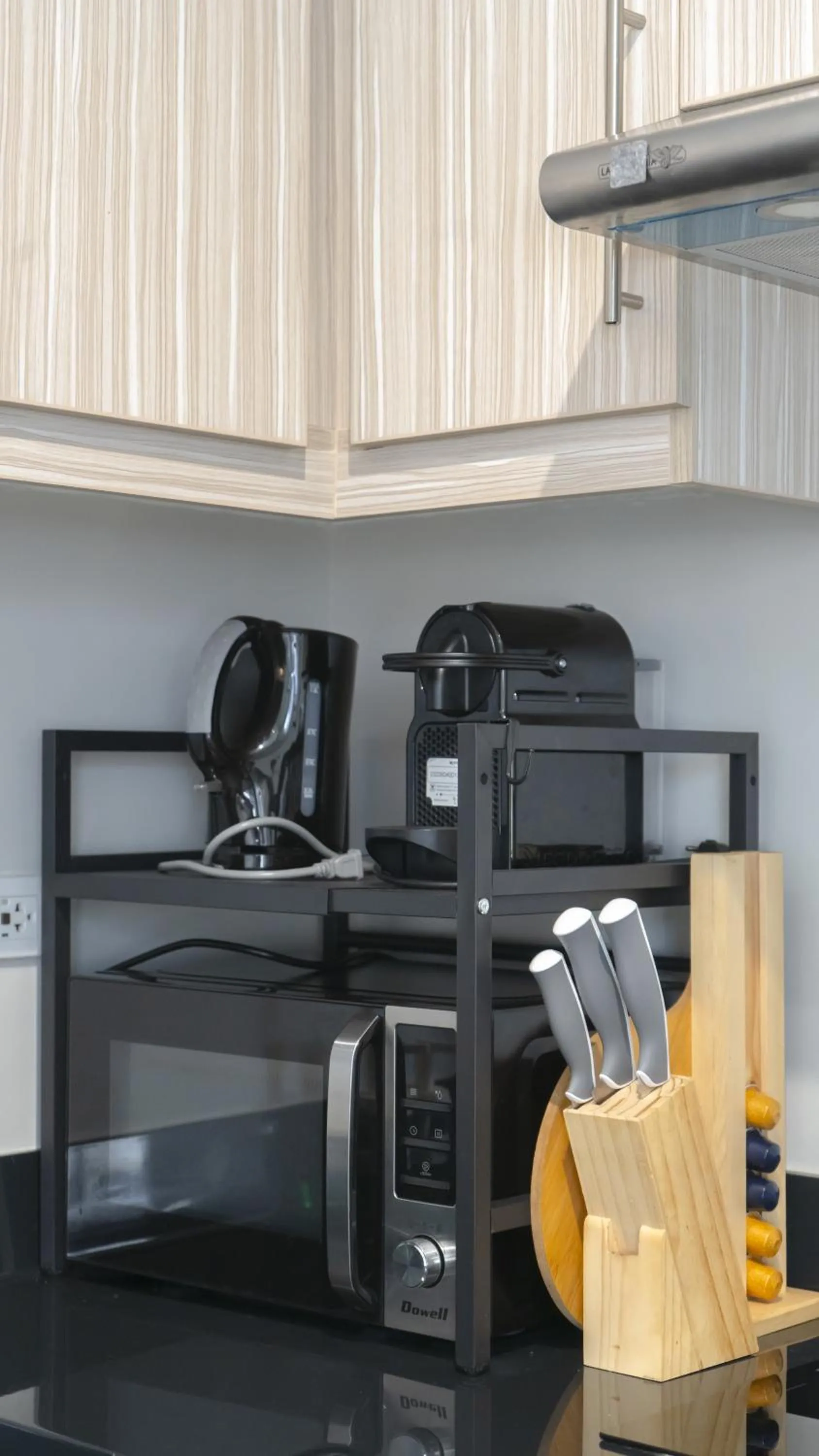 Kitchen or kitchenette in Cozy 1-bed unit near SRP Talisay Cebu