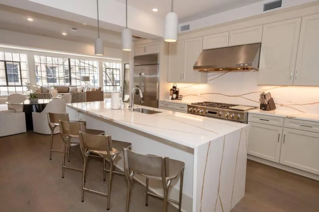 Kitchen or kitchenette in Harcol House