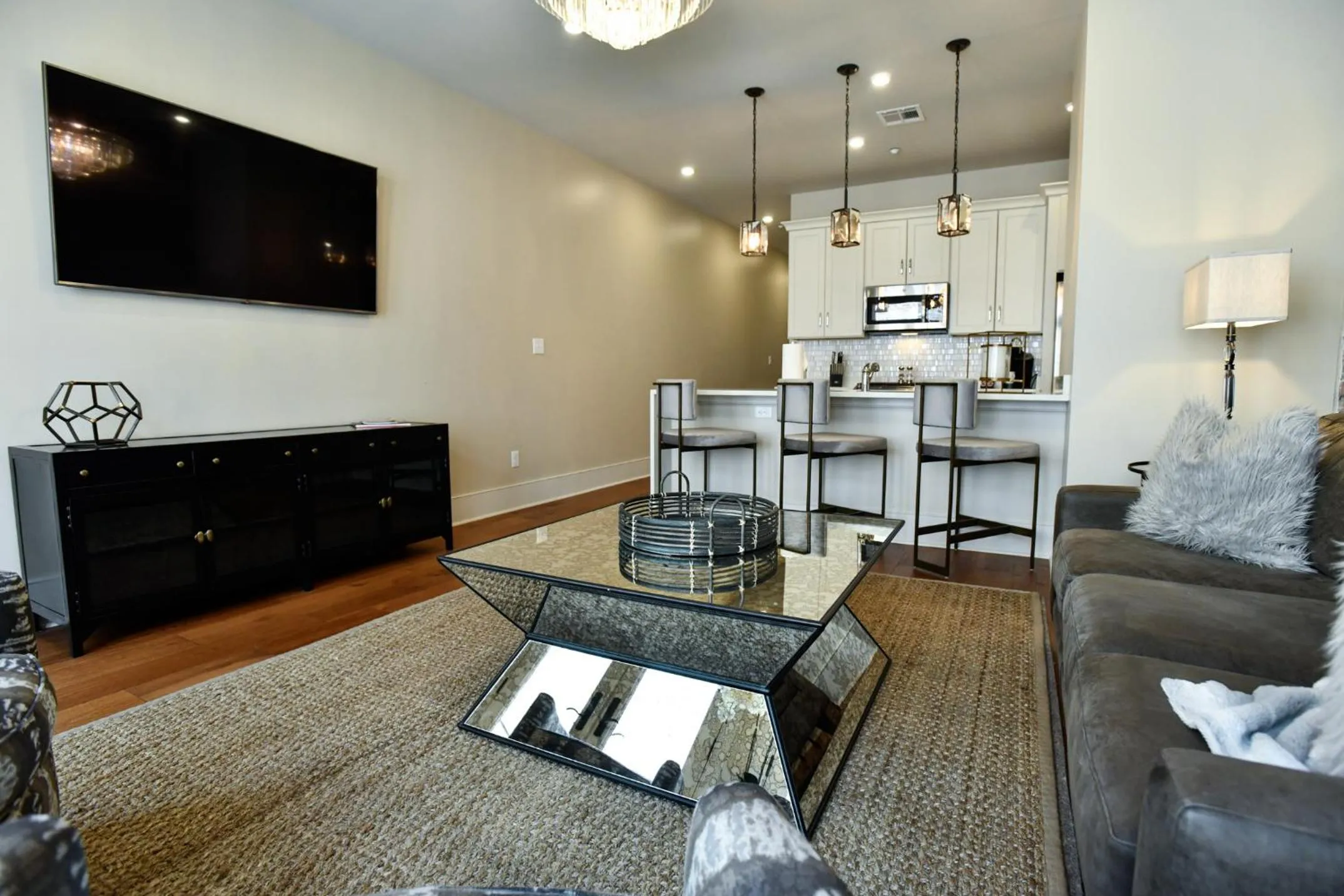 TV and multimedia in Harcol House