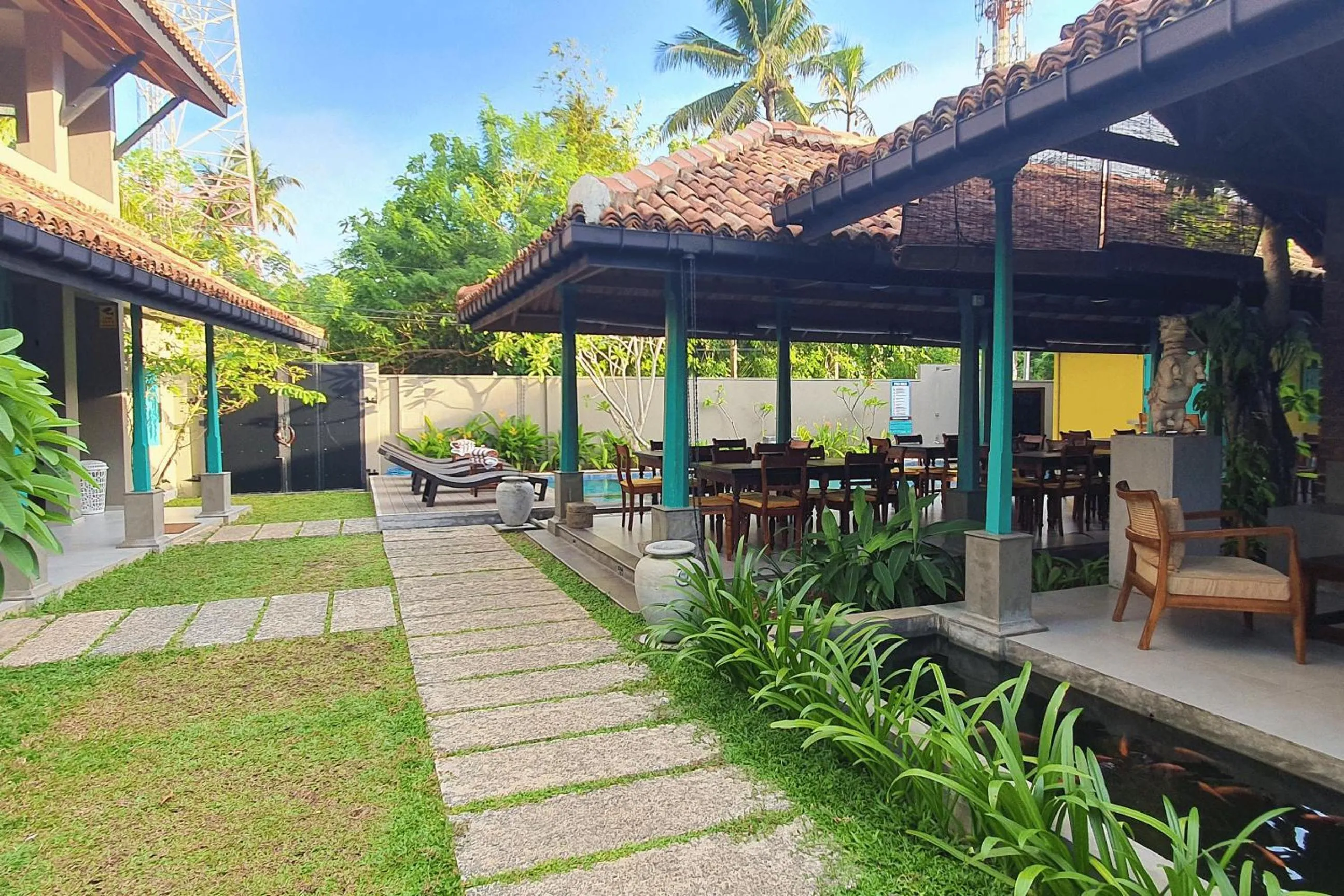 Garden in The Chariot Hikkduwa Resort