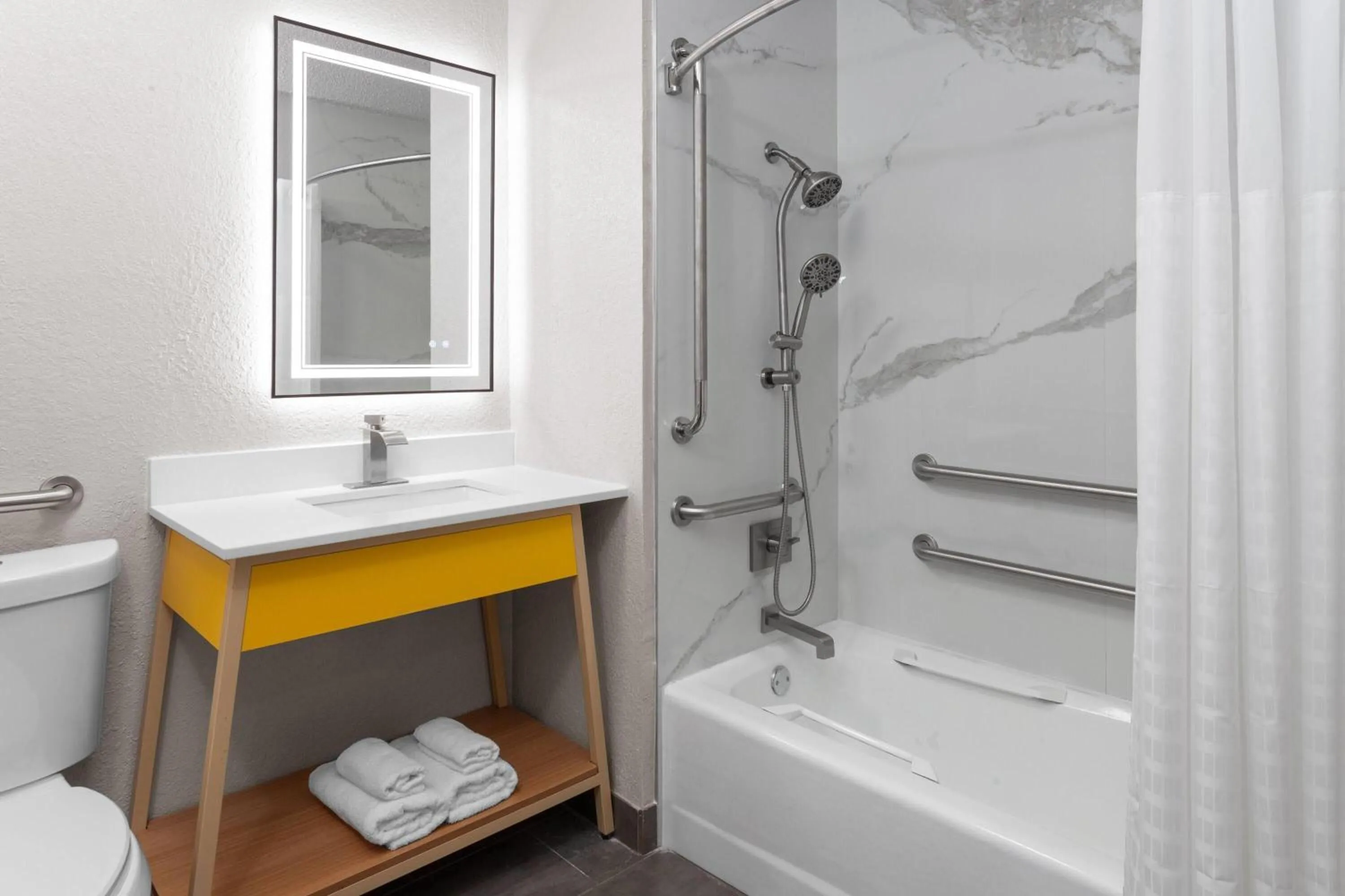 Bathroom in Days Inn by Wyndham Waukegan