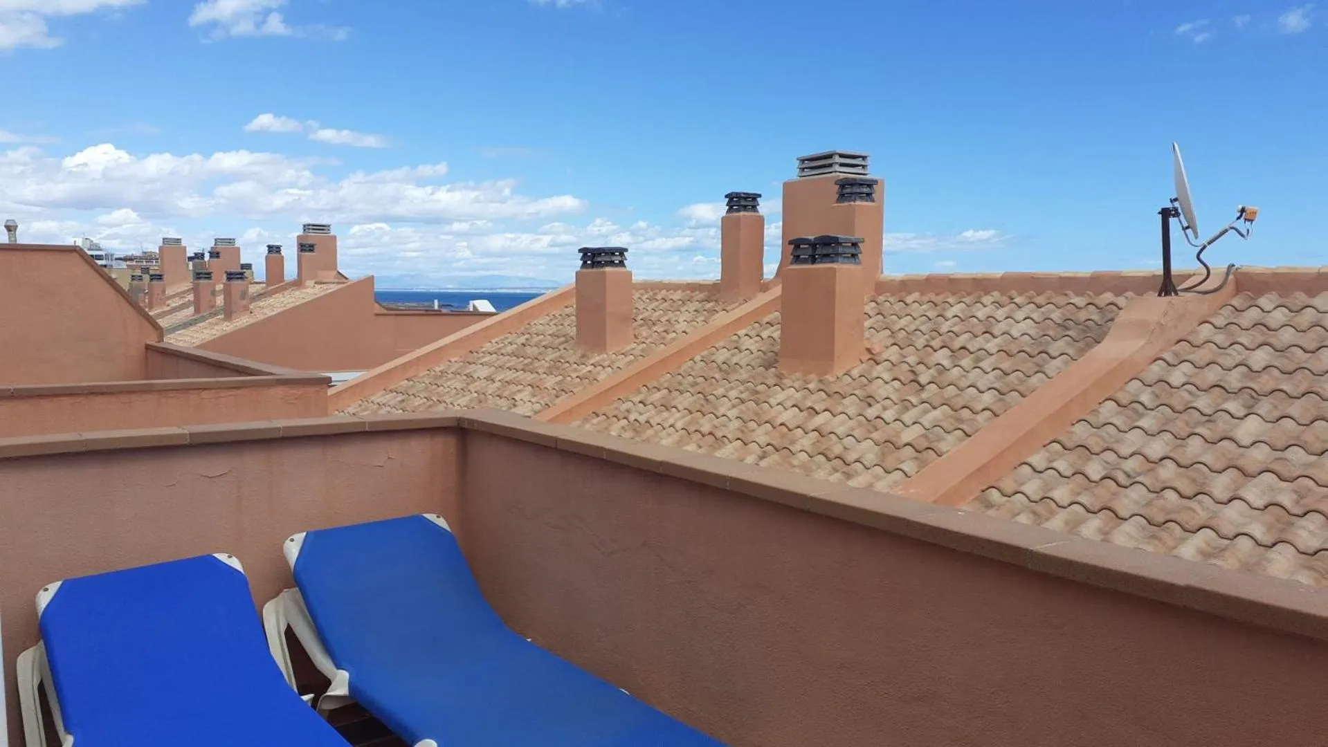 Solarium in Lloyds Beach Club