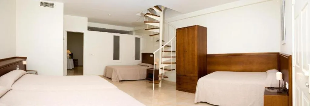 Bed in Lloyds Beach Club