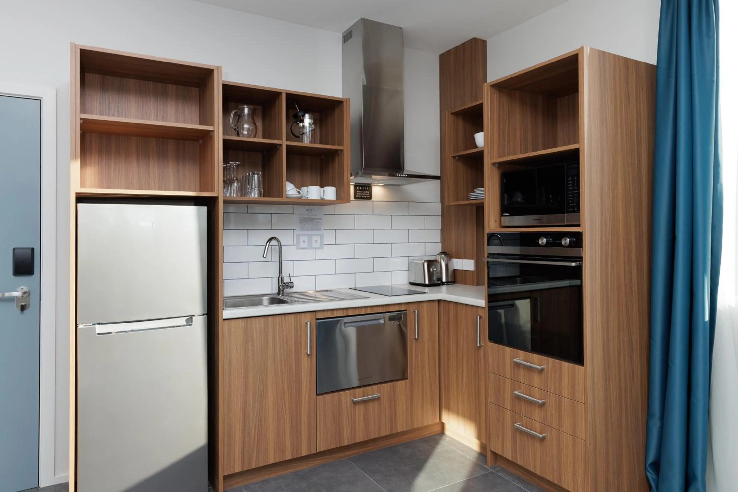 Coffee/tea facilities in Quest on Kilmore