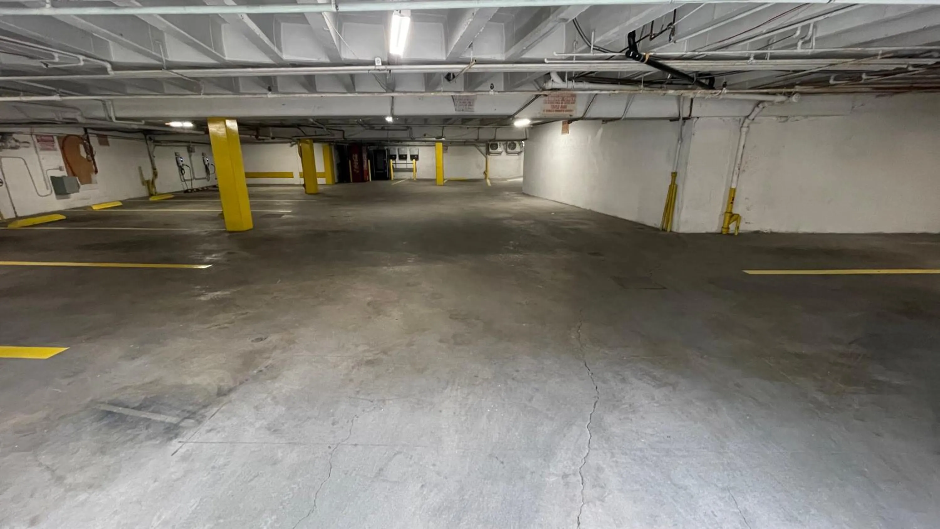 Parking in Quintessence ApartHotel