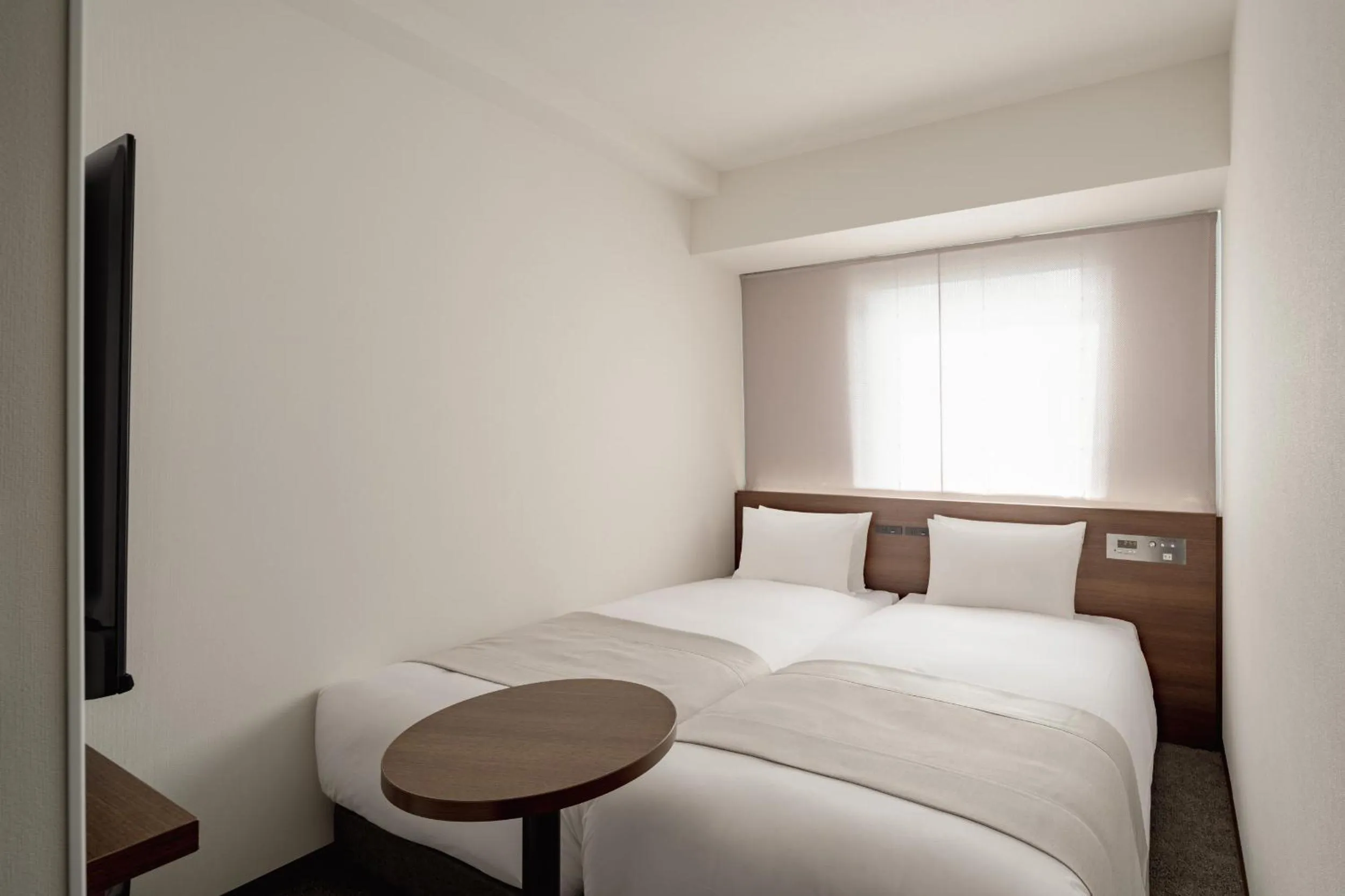 Photo of the whole room, Bed in Nest Hotel Tokyo Yaesu