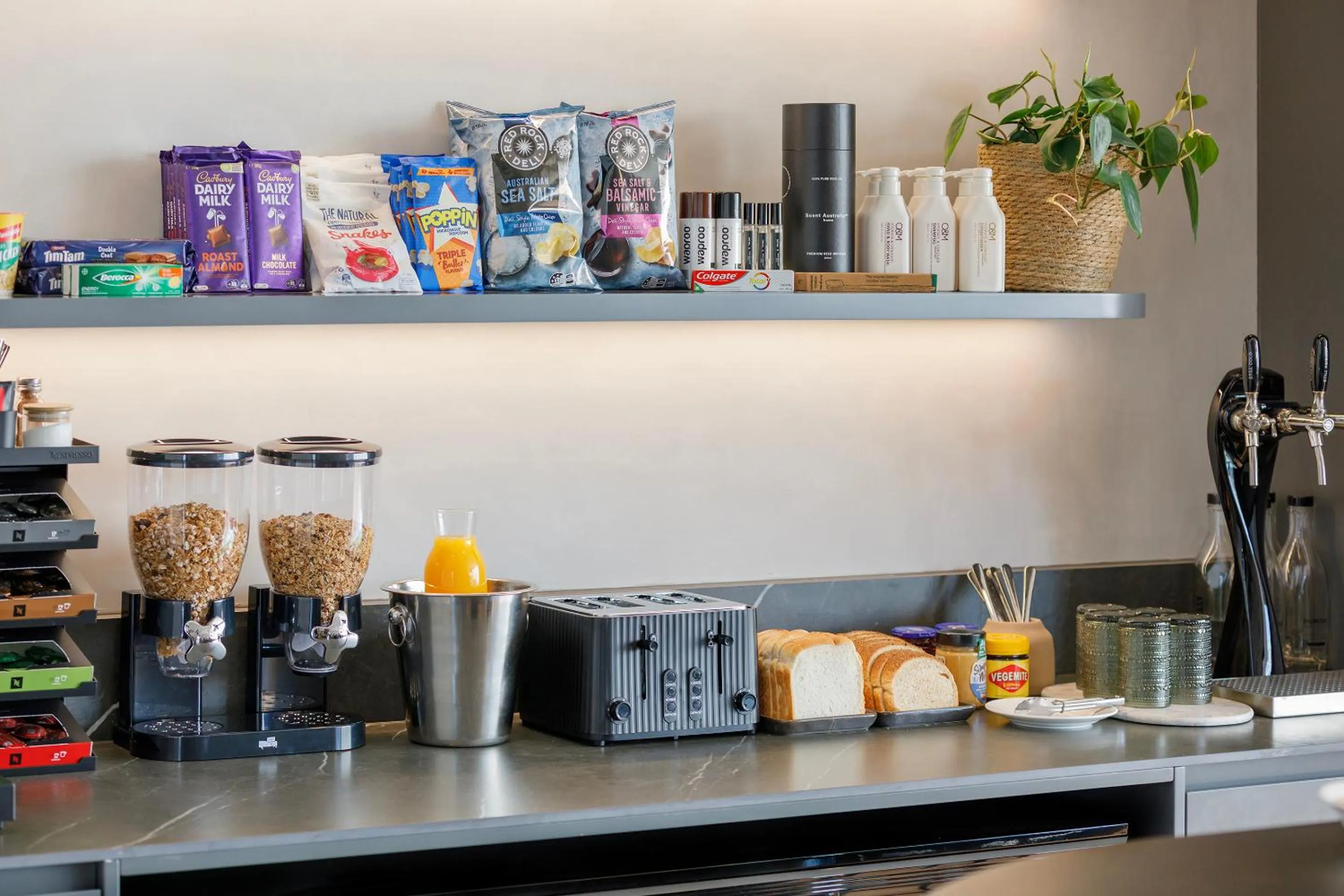 Restaurant/places to eat in Punthill Sunshine