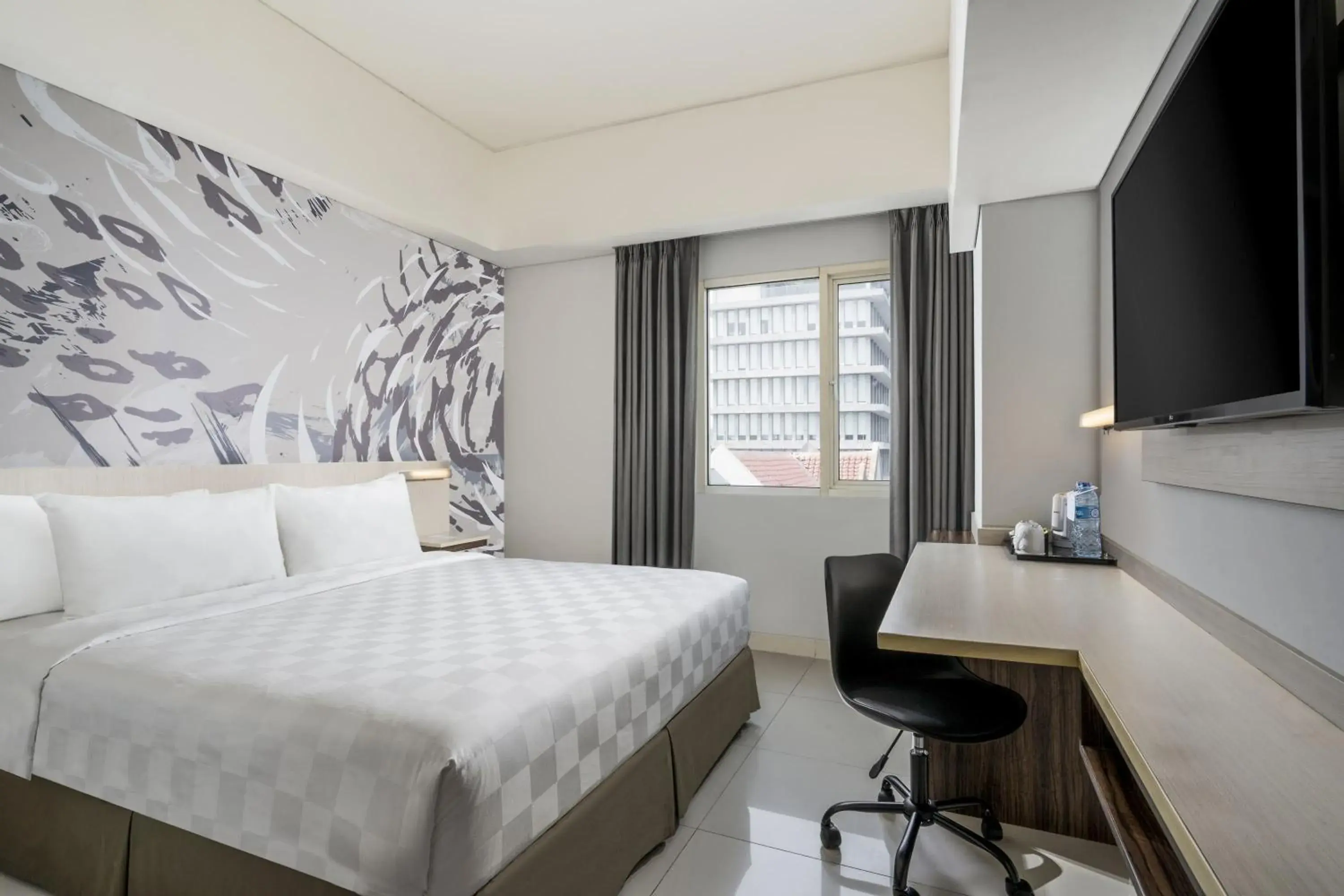 Express Queen Room in Swiss-Belexpress Cideng Express Queen Room in Swiss-Belexpress Cideng