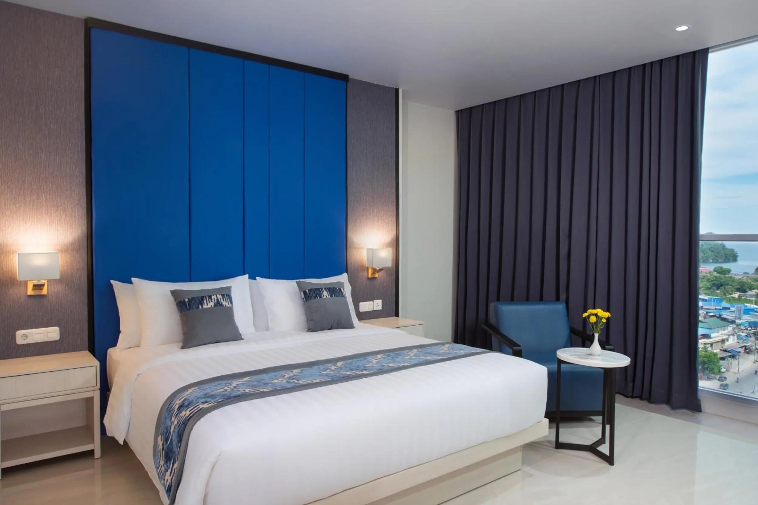 Bed in Horison Ultima Entrop Papua