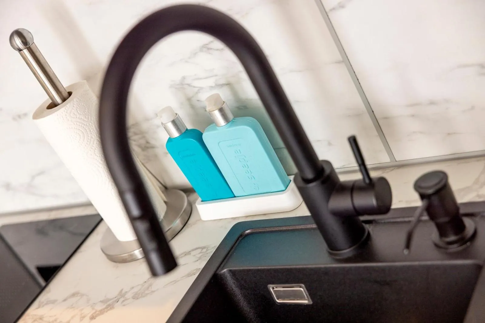 Kitchen or kitchenette in Jupiter Hotel