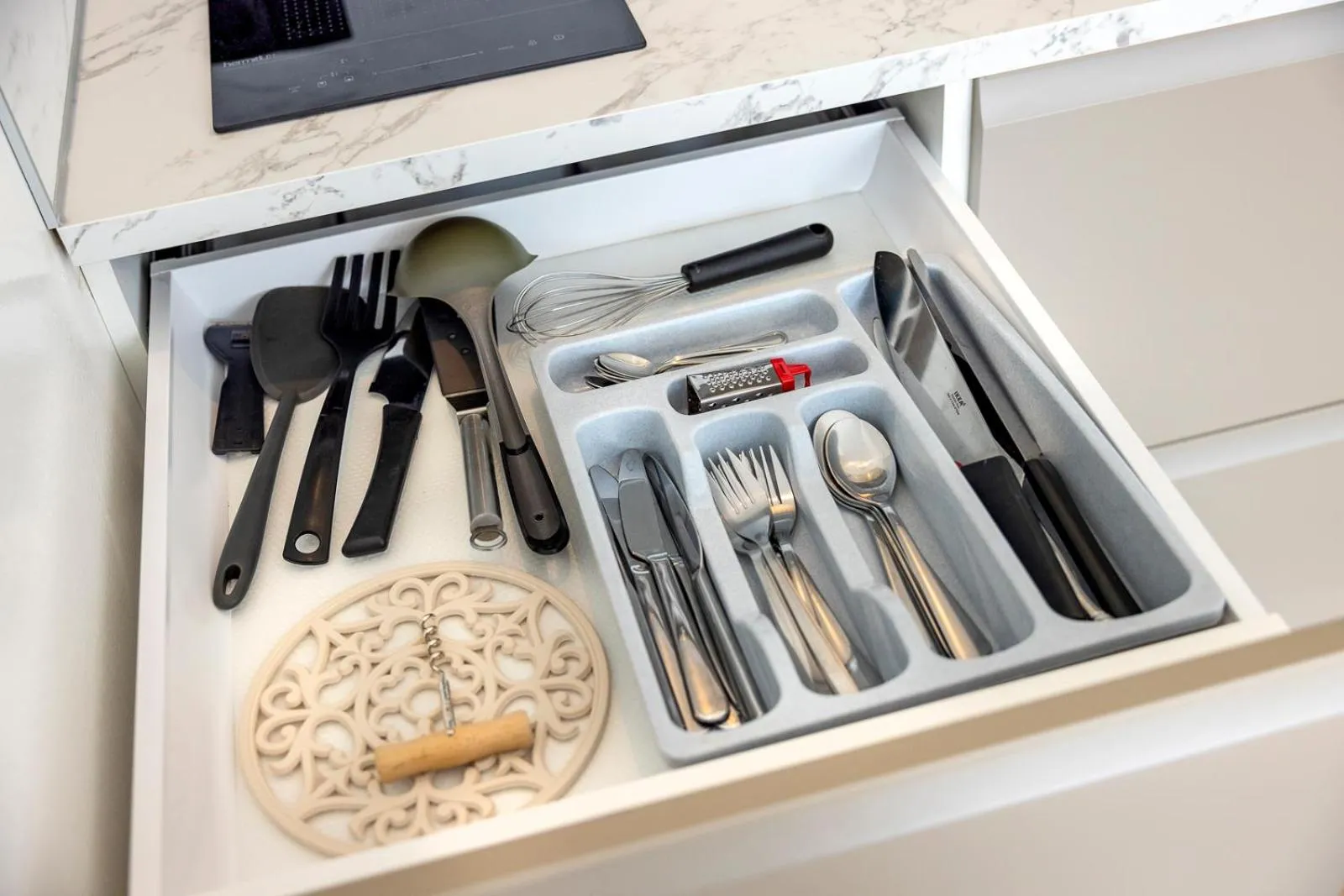 Kitchen or kitchenette in Jupiter Hotel