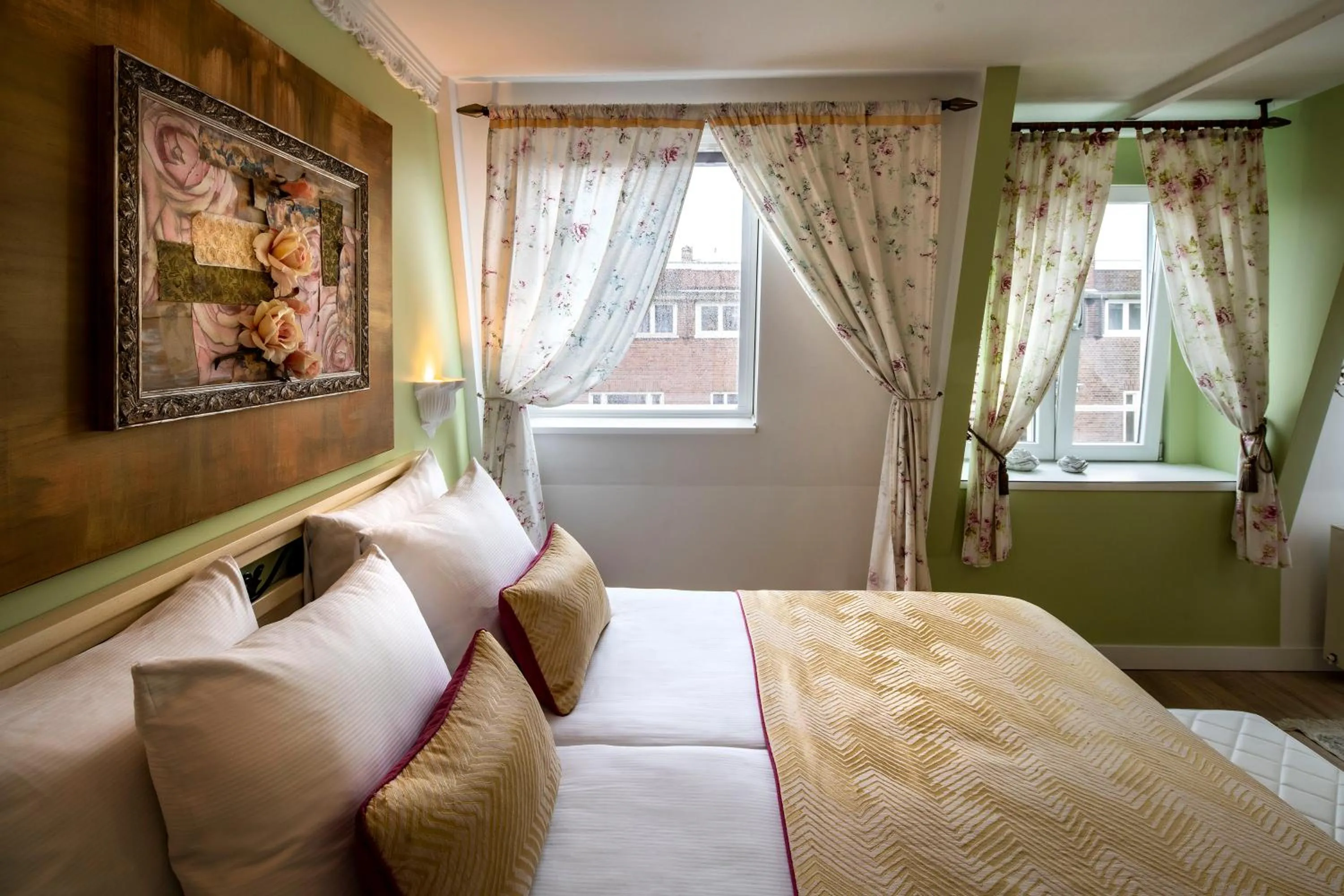 Bed in Jupiter Hotel