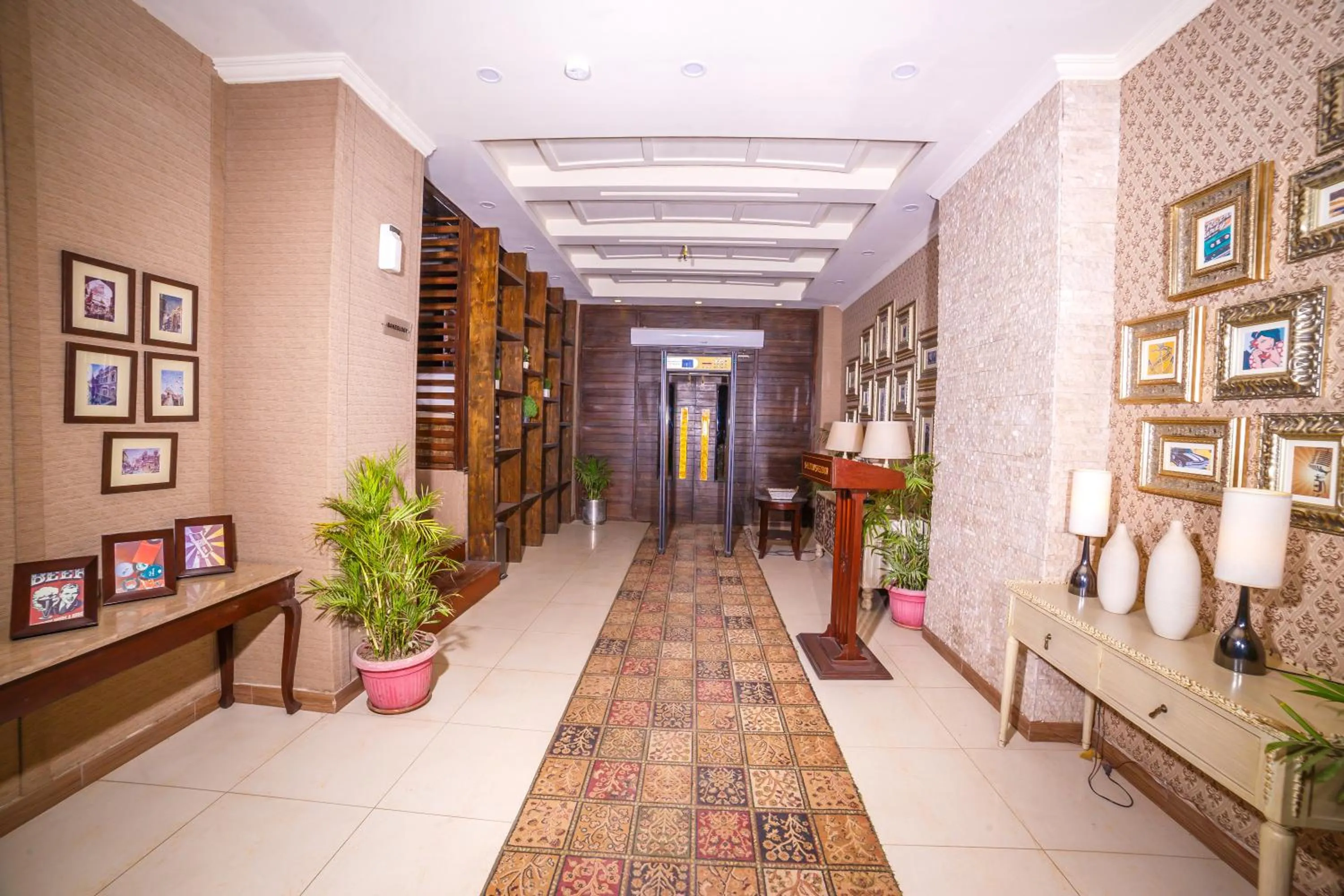 Shelton's Rezidor Peshawar