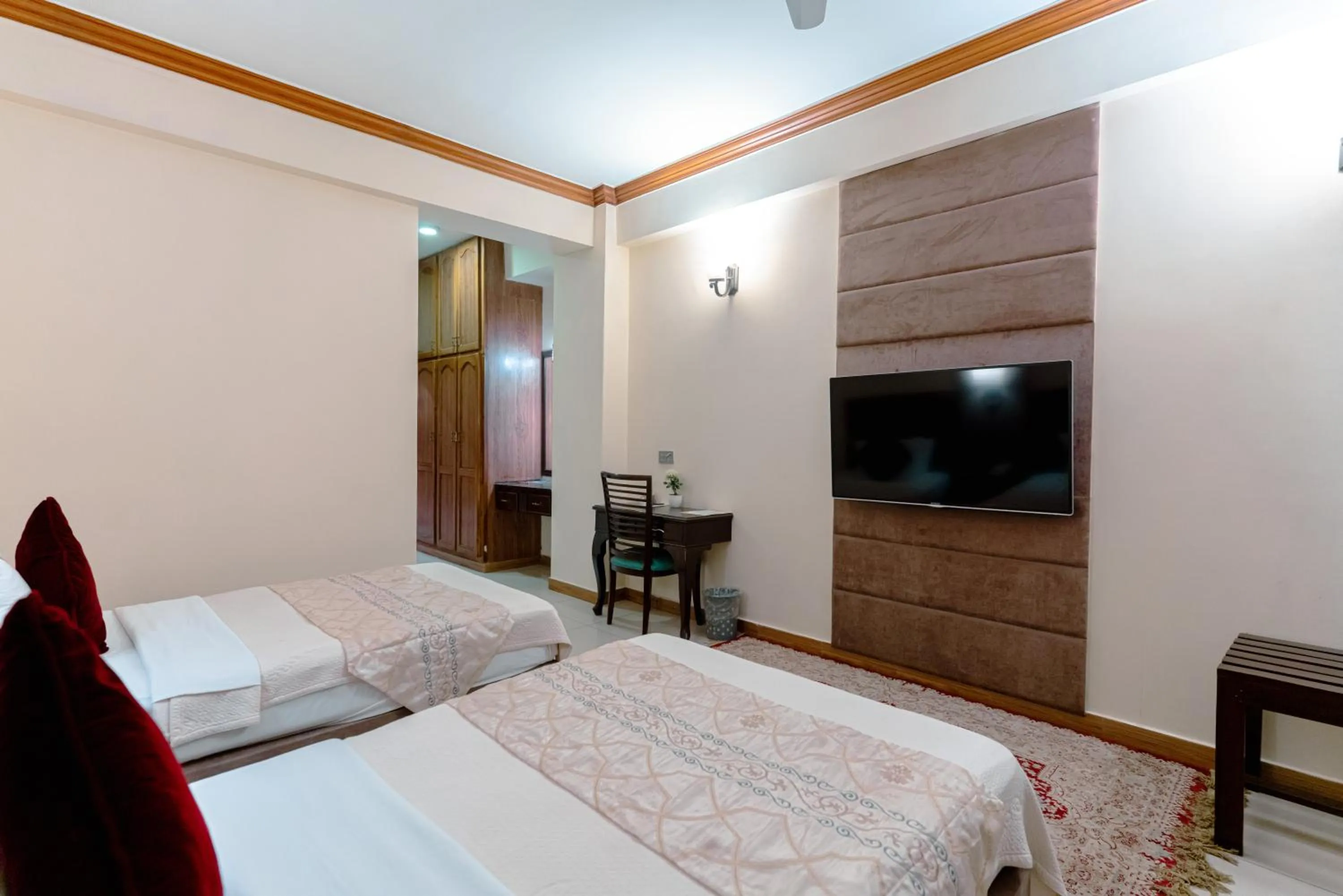 Bed in Shelton's Rezidor Peshawar